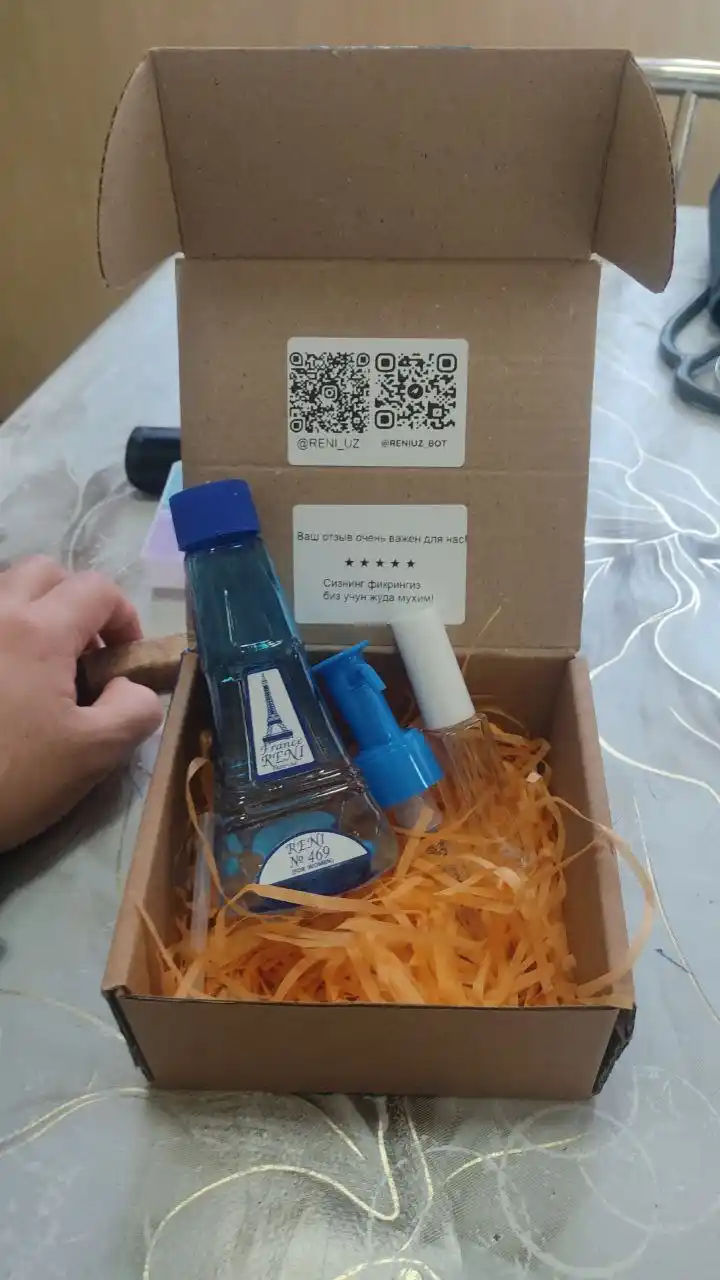 Ayollar parfyumeri Reni 469, hid yo'nalishi Escentric 02