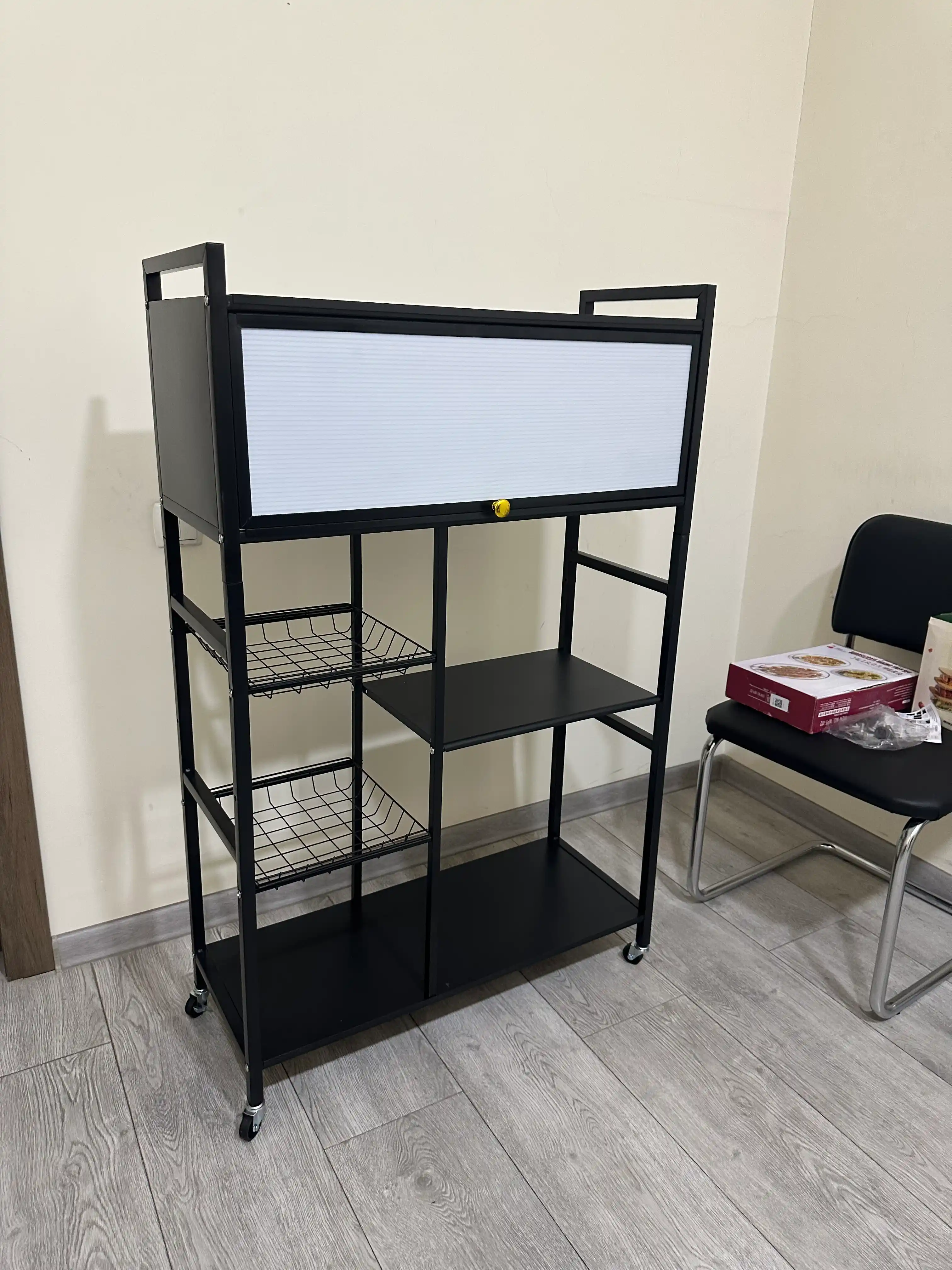 Polda turadigan stellaj temirli g'ildirakli, uy, oshxona va ofis uchun