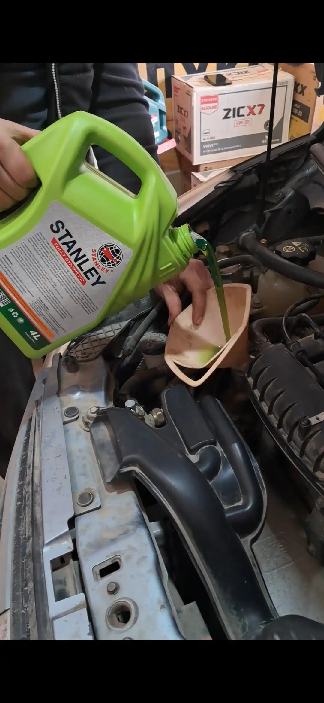 Motor moyi STANLEY Molygreen 10W40 API, SM GM Dexos