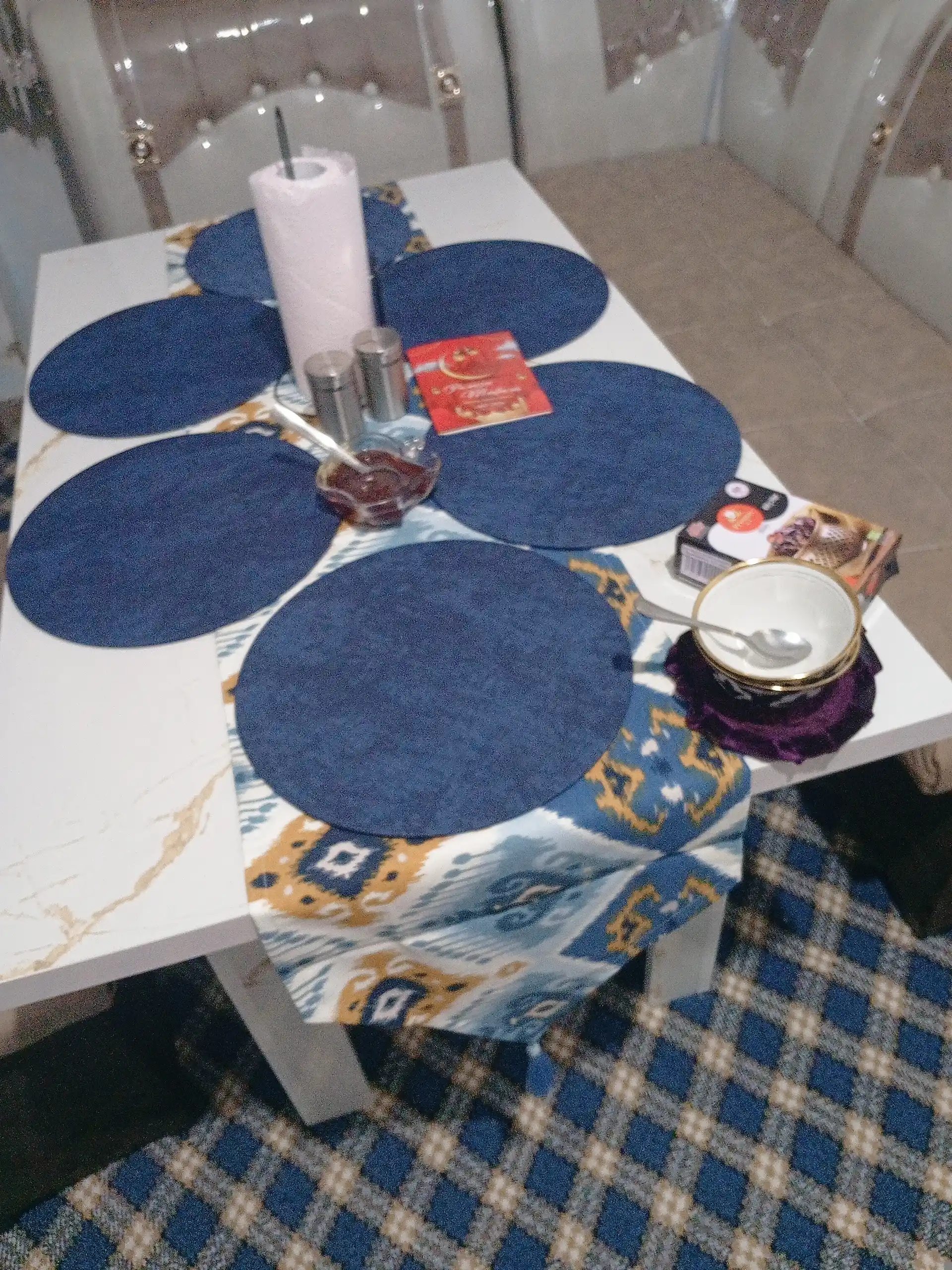 Milliy matodan dasturxon, stol uchun ranner va 6 ta likopcha, o‘lchami 40 x 180 sm