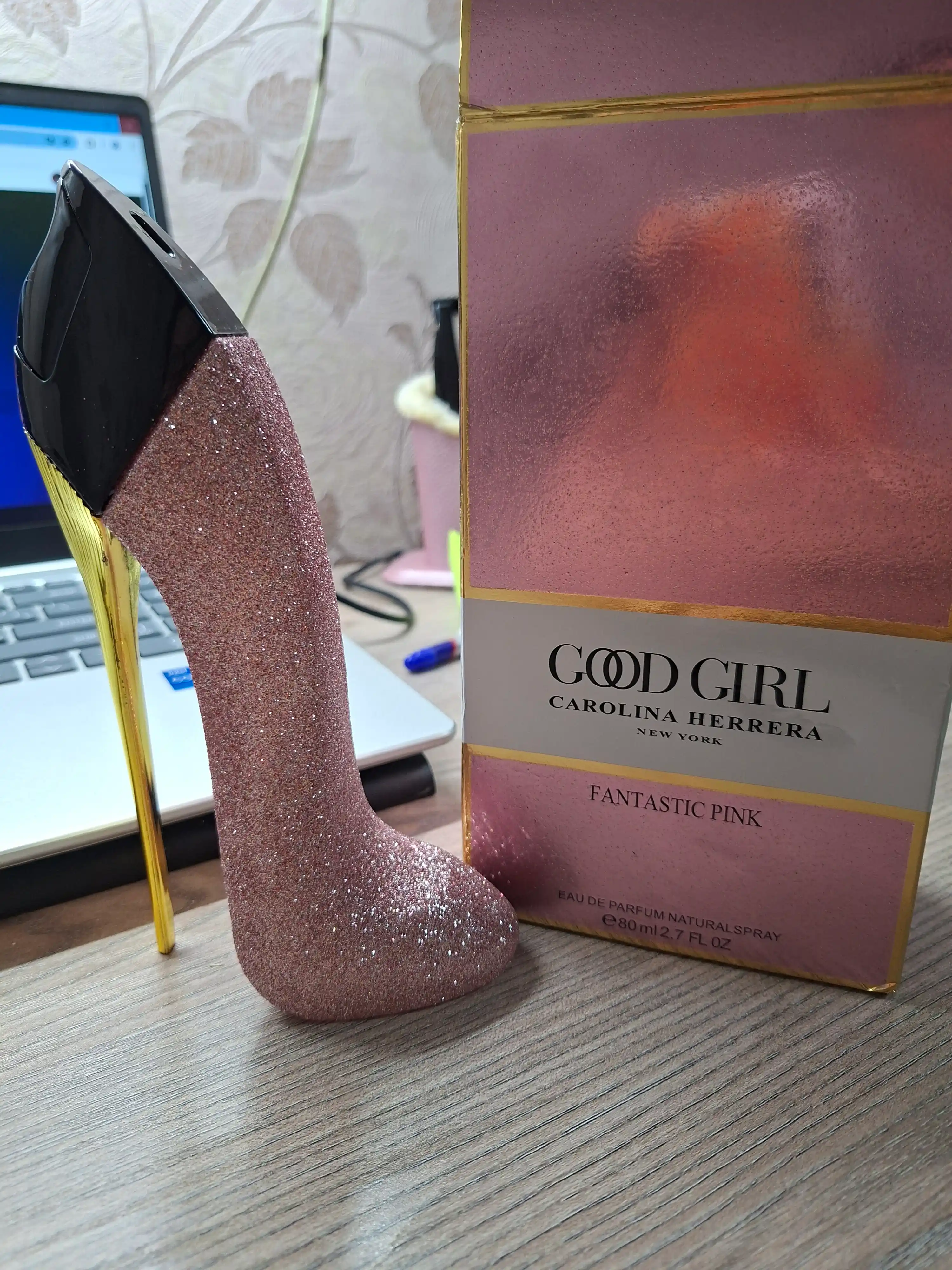 Ayollar parfyumlangan suv CAROLINA HERRERA Good Girl Fantastic Pink, 80 ml