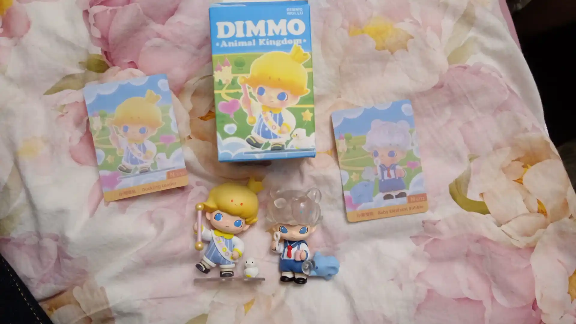 DIMOO POP MART syurpriz qutisi kolleksiya haykali CRY BABY Labubu sifatida
