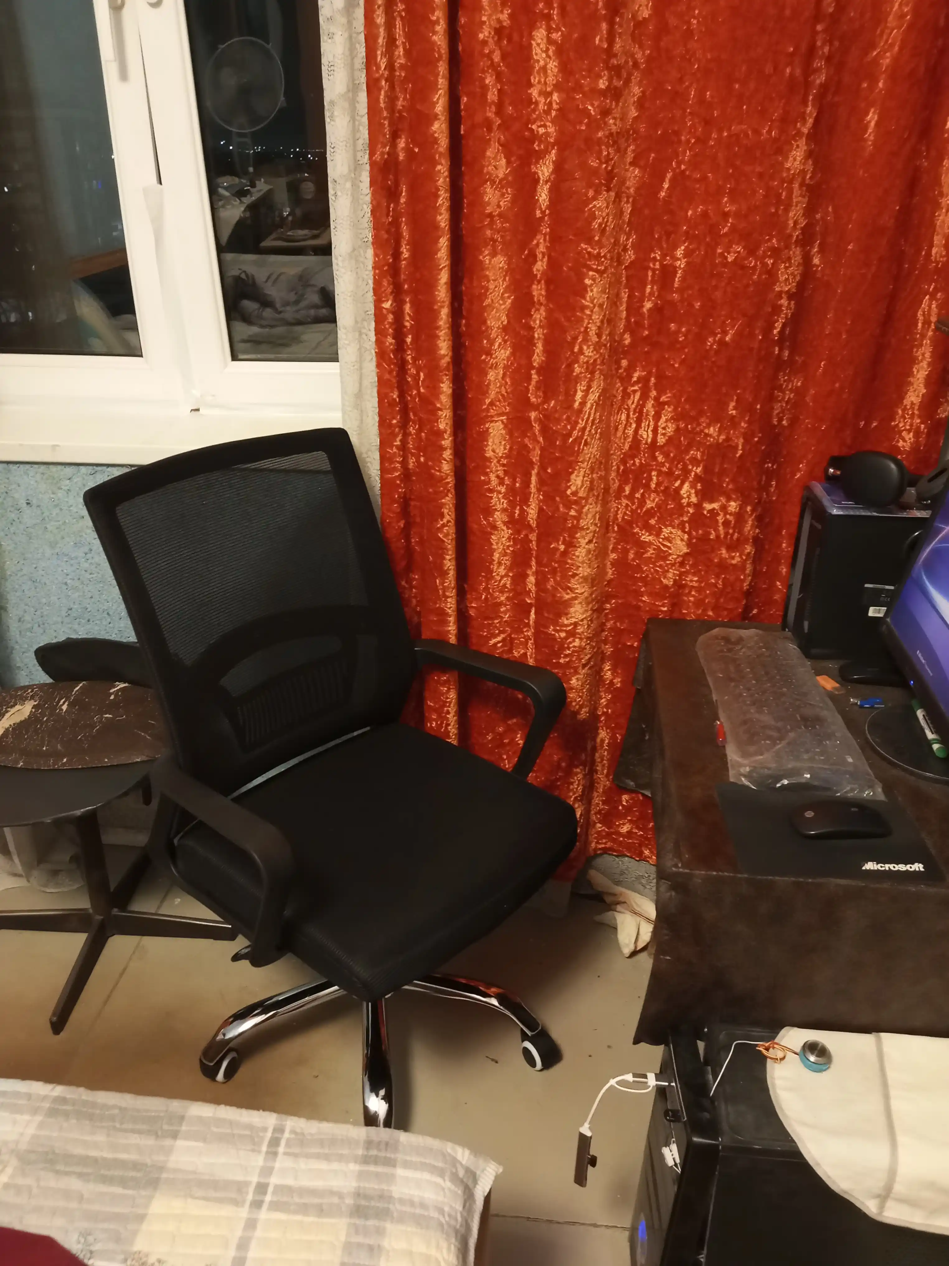 Norflex to'rli orqa ofis kreslosi, balandlikni sozlash va xodimlar g'ildiraklari