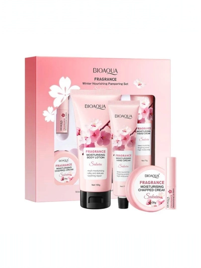 Увлажняющий и питательный подарочный набор BIOAQUA Fragrance Winter Nourishing Pampering Set (Sakura)