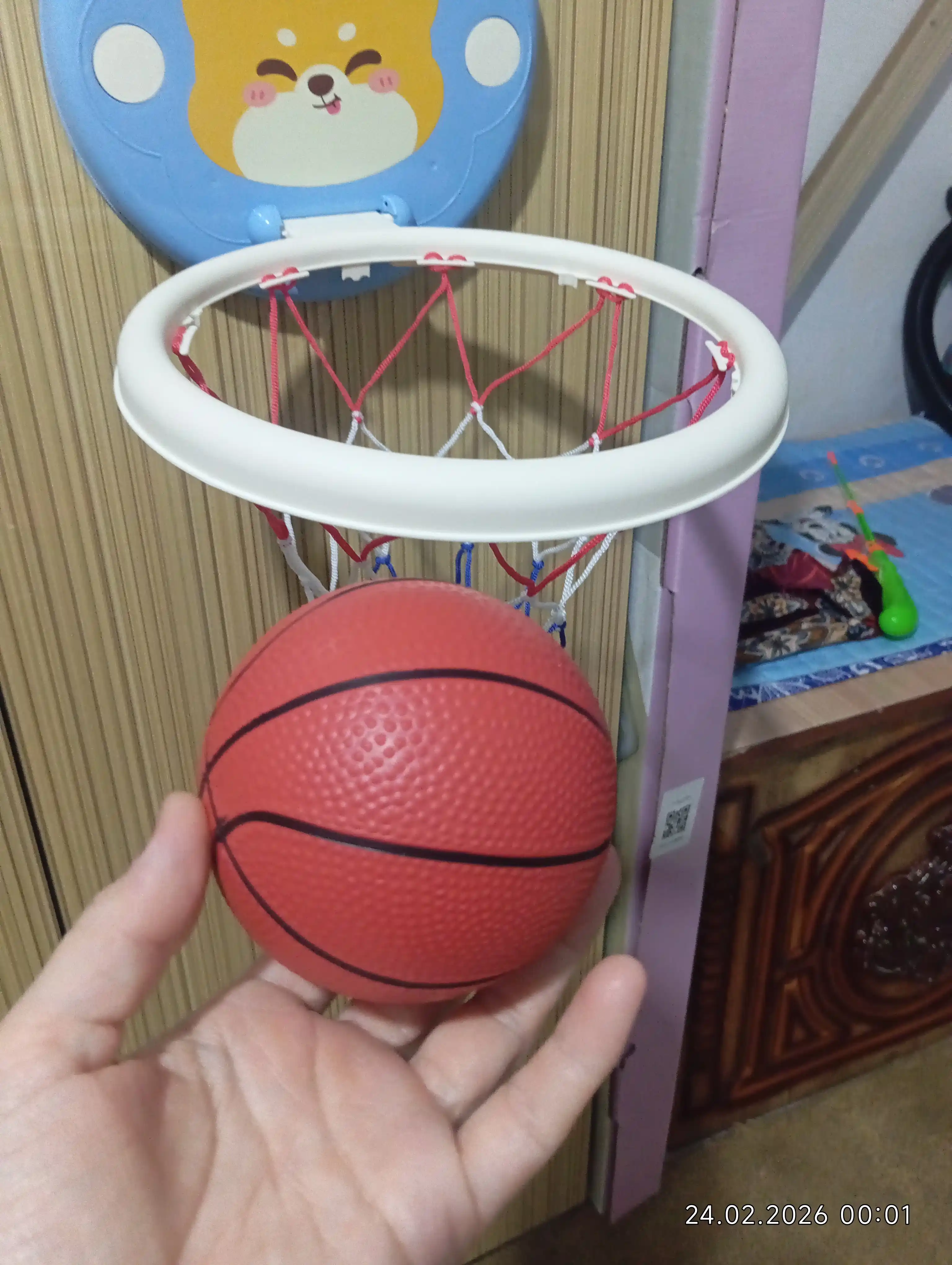 Hisoblagichli devor basketbol taxtasi, uy va bolalar uchun o‘yinchoq +3 ta koptok