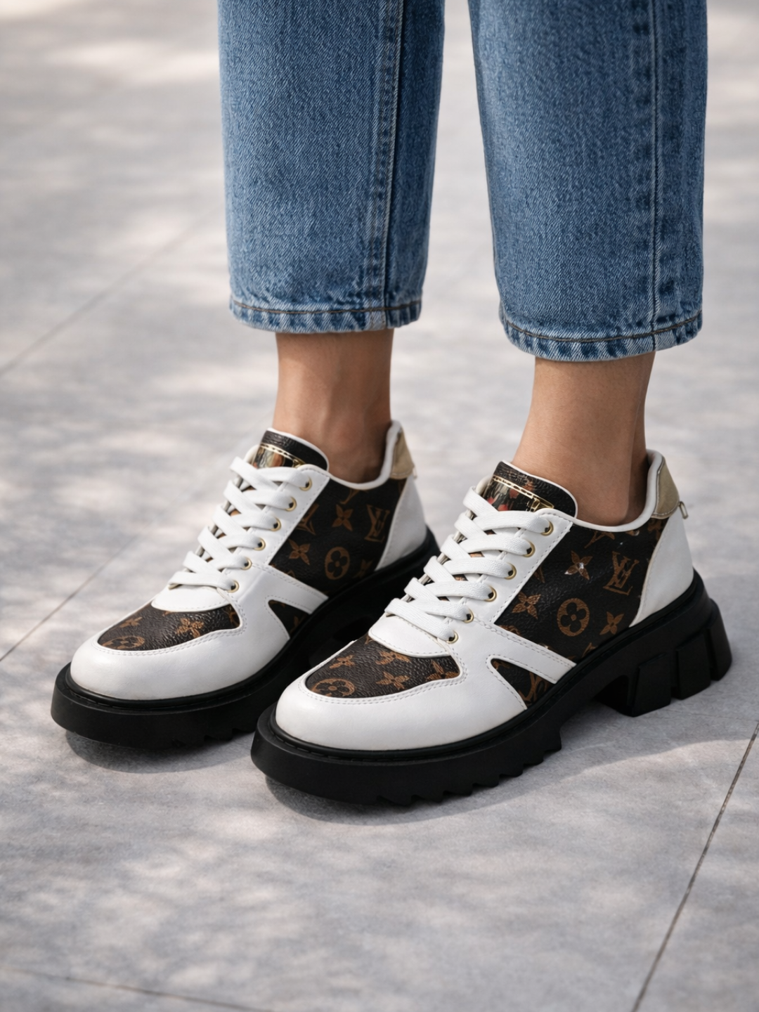 Женские кроссовки на платформе — стильные chunky sneakers, удобная повседневная обувь - 