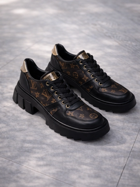 Женские кроссовки на платформе — стильные chunky sneakers, удобная повседневная обувь