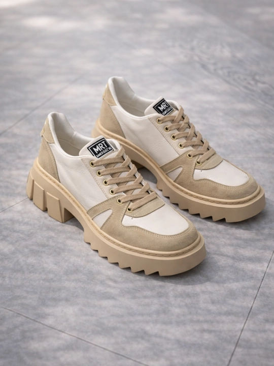 Женские кроссовки на платформе — стильные chunky sneakers, удобная повседневная обувь