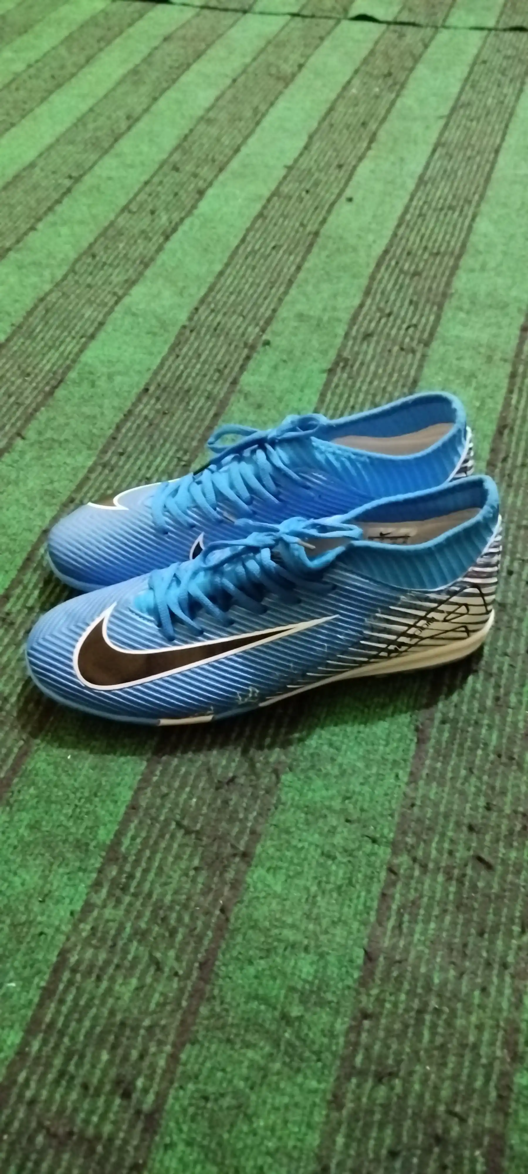 Футбольные кеды «Сороконожка» FlyKnit, мужские и подростковые, 39–45