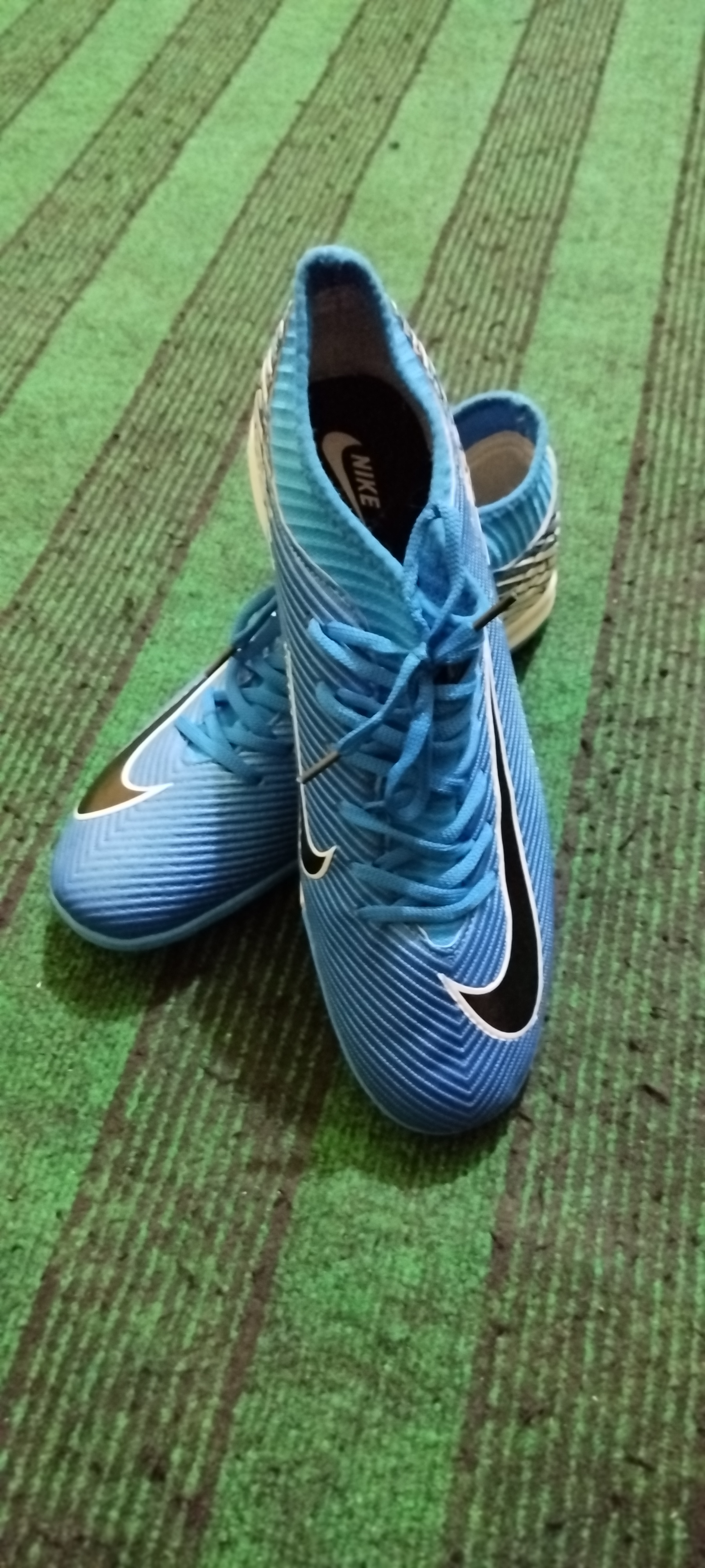Футбольные кеды «Сороконожка» FlyKnit, мужские и подростковые, 39–45