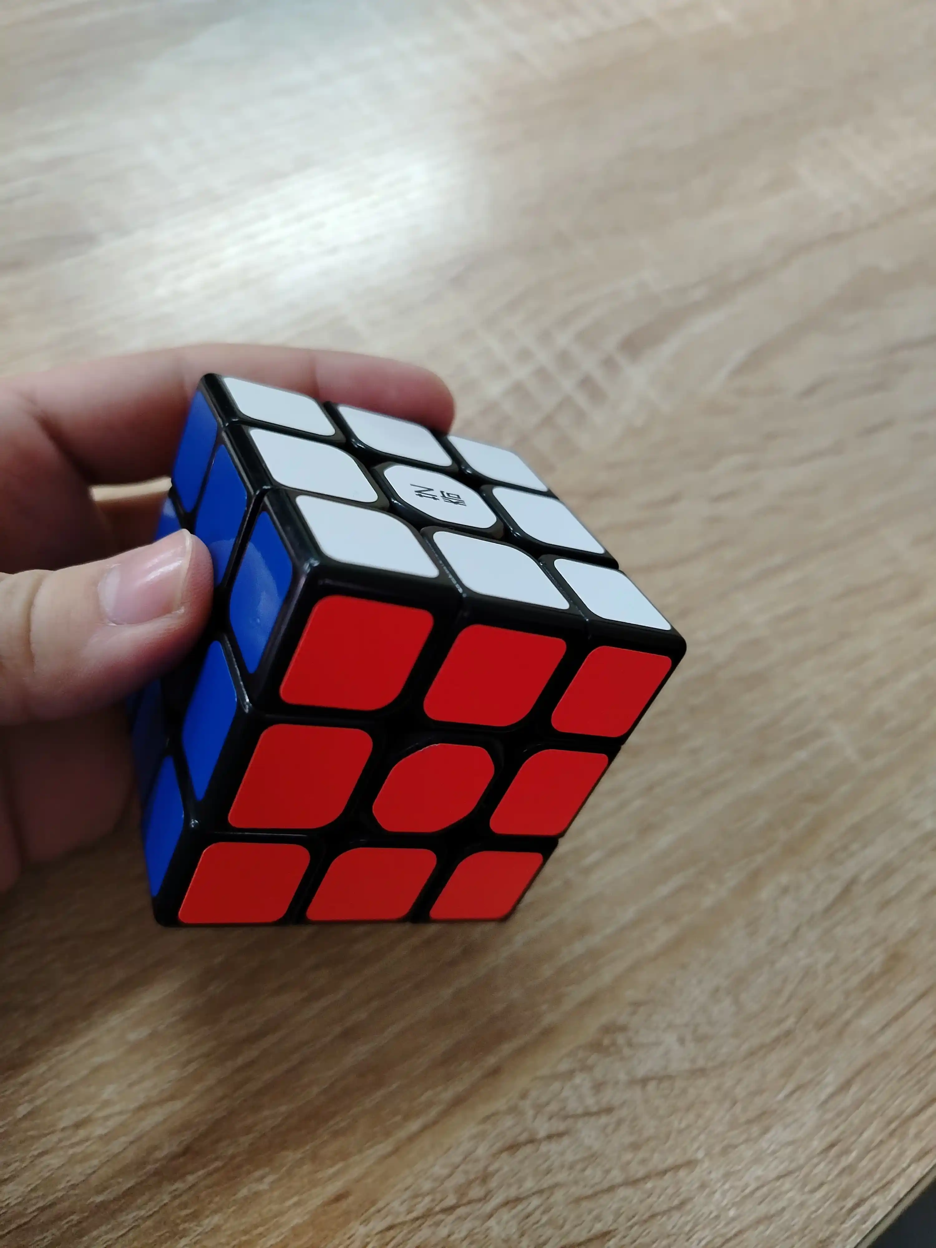 Rubik kubigi 3×3×3: QY Speedcube Warrior va MoYu MF8888