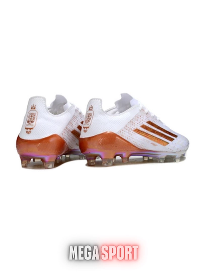 Adidas F50 Elite futbol butsalari - maksimal tezlik va nazorat