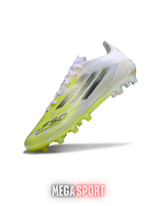 Adidas F50 Elite futbol butsalari - maksimal tezlik va nazorat