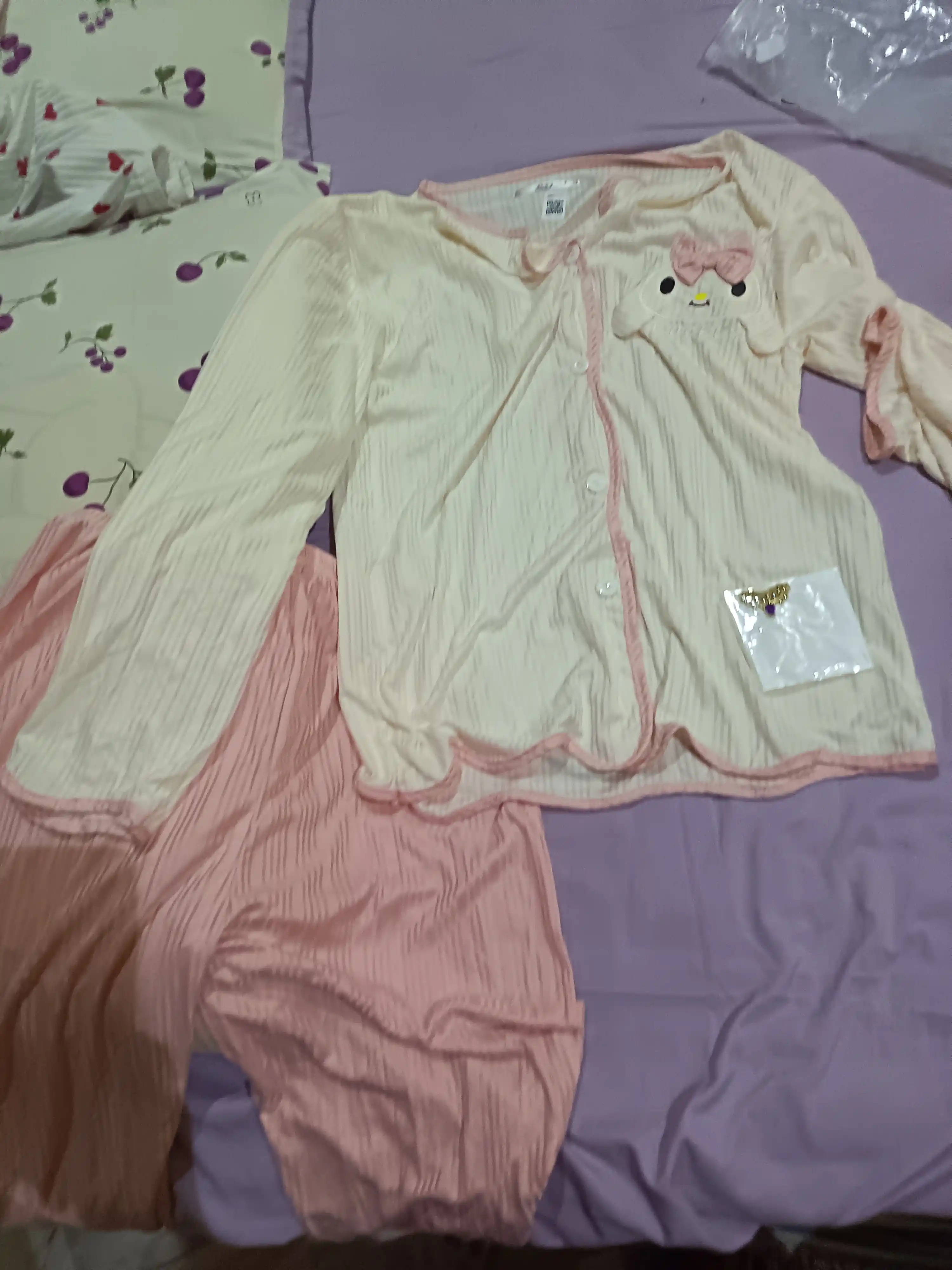 Ayollar uy kiyimi, pijama, 80% paxtadan tayyorlangan kiyimlar to‘plami 2 tasi 1 da