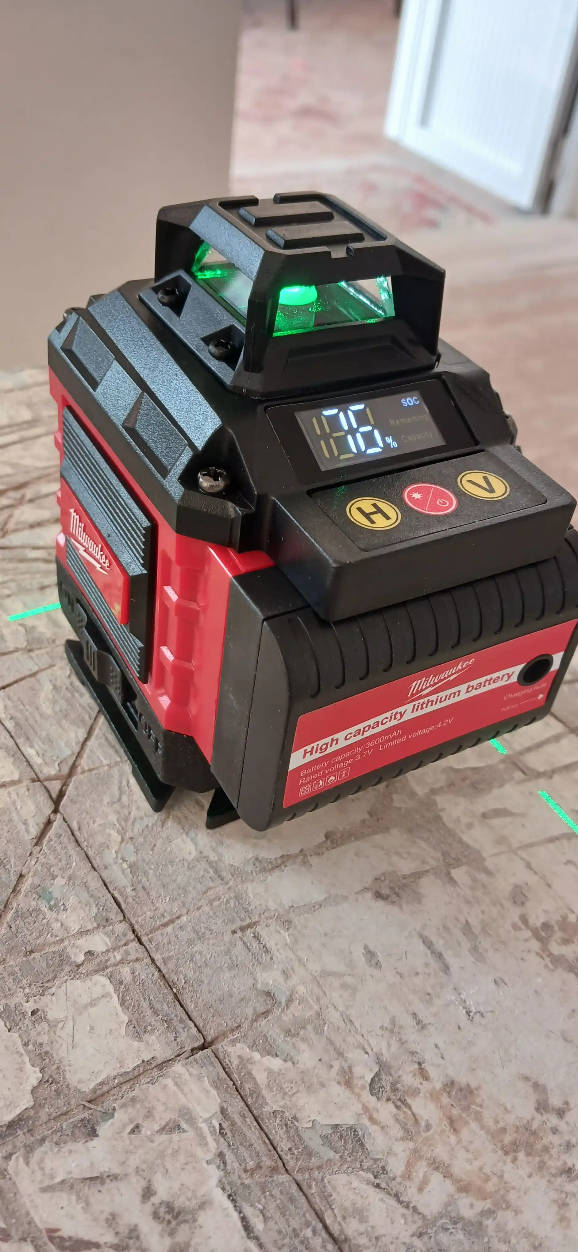 Лазерный уровень 4D D16, со стойкой