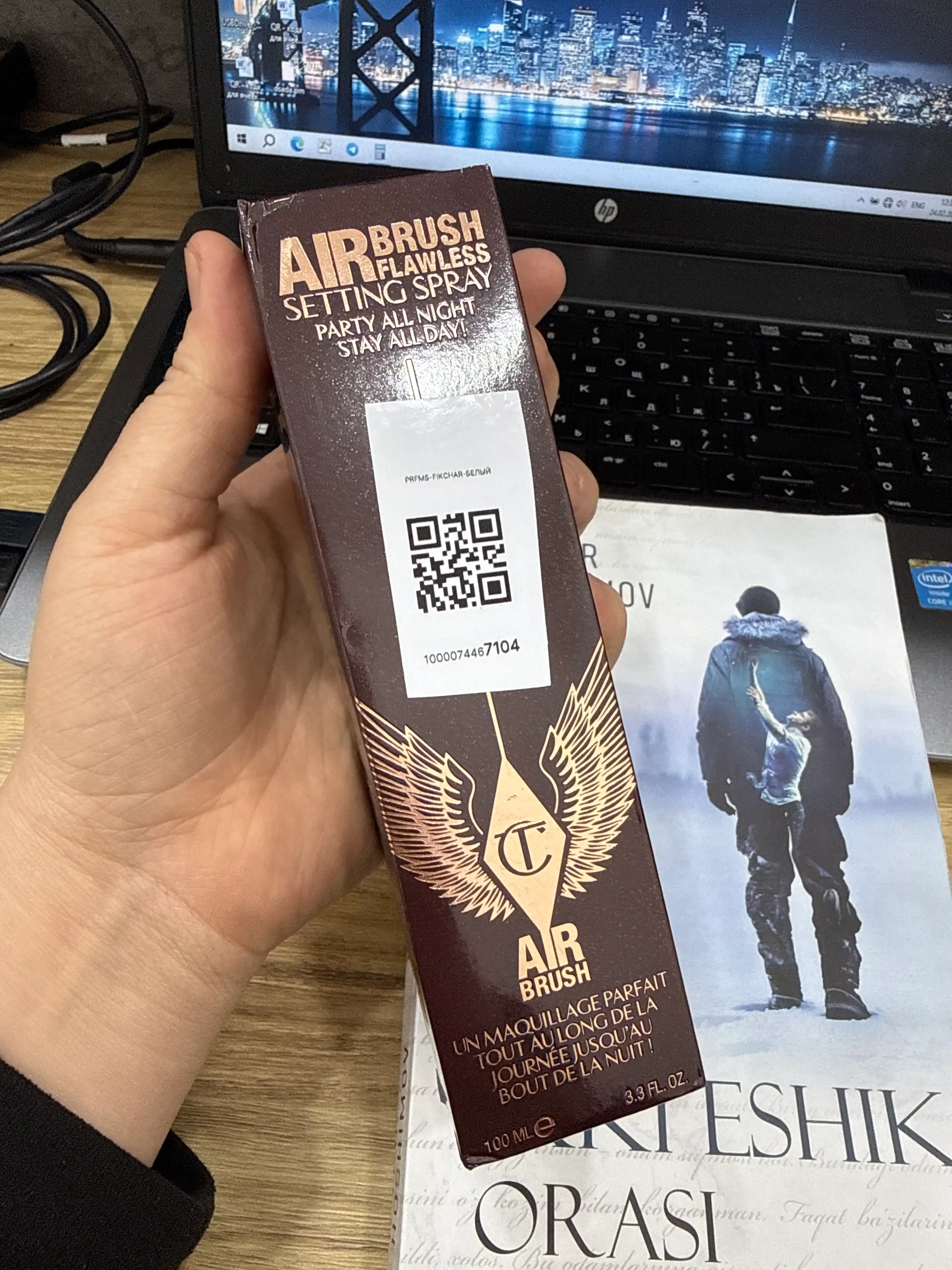 Fiksator sprey makiyaj qotiruvchi Charlotte Tilbury Airbrush Flawless Setting Spray 100 ml