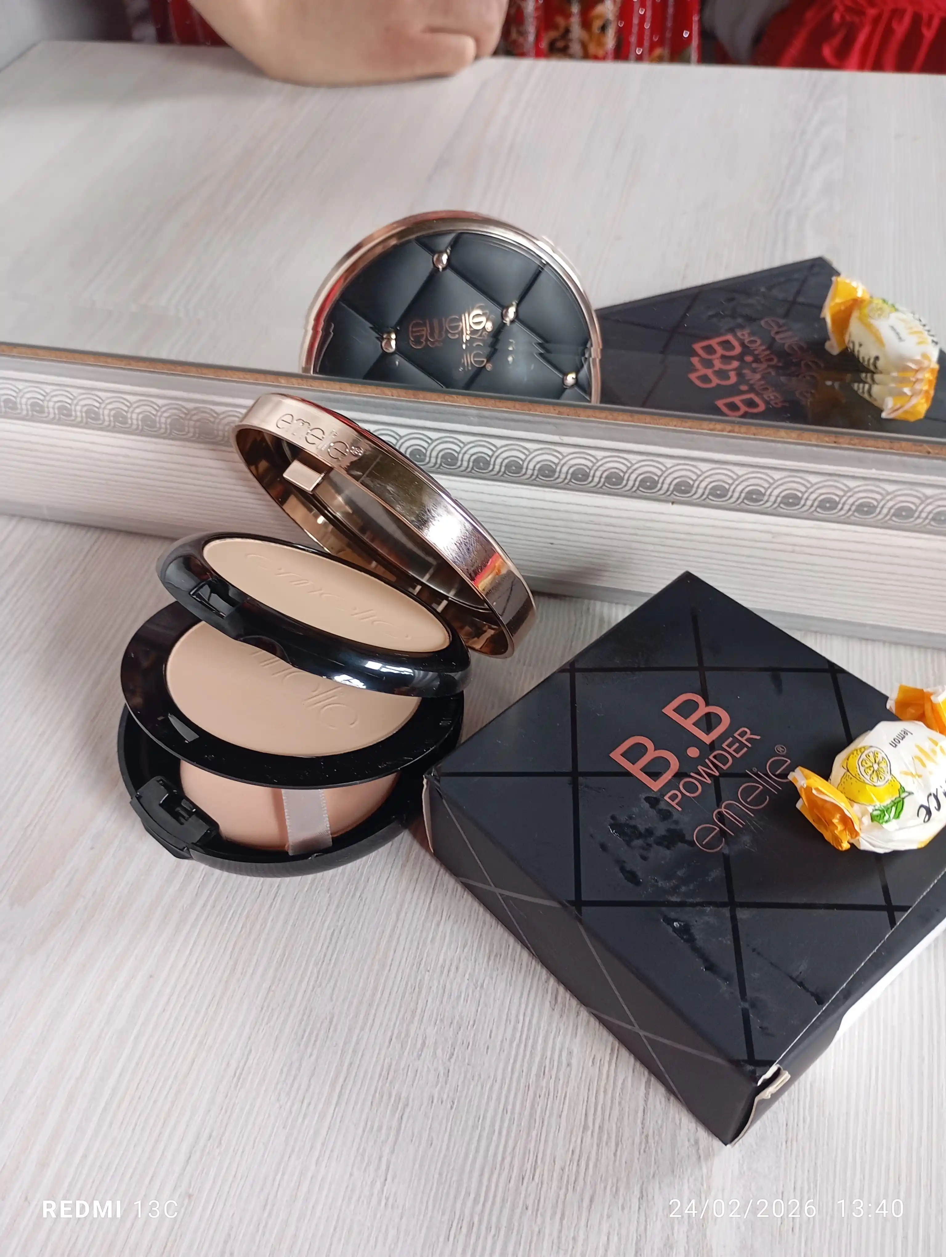 Пудра для лица Emelie BB/HD компактная Matte Powder, SPF, матовая, стойкая