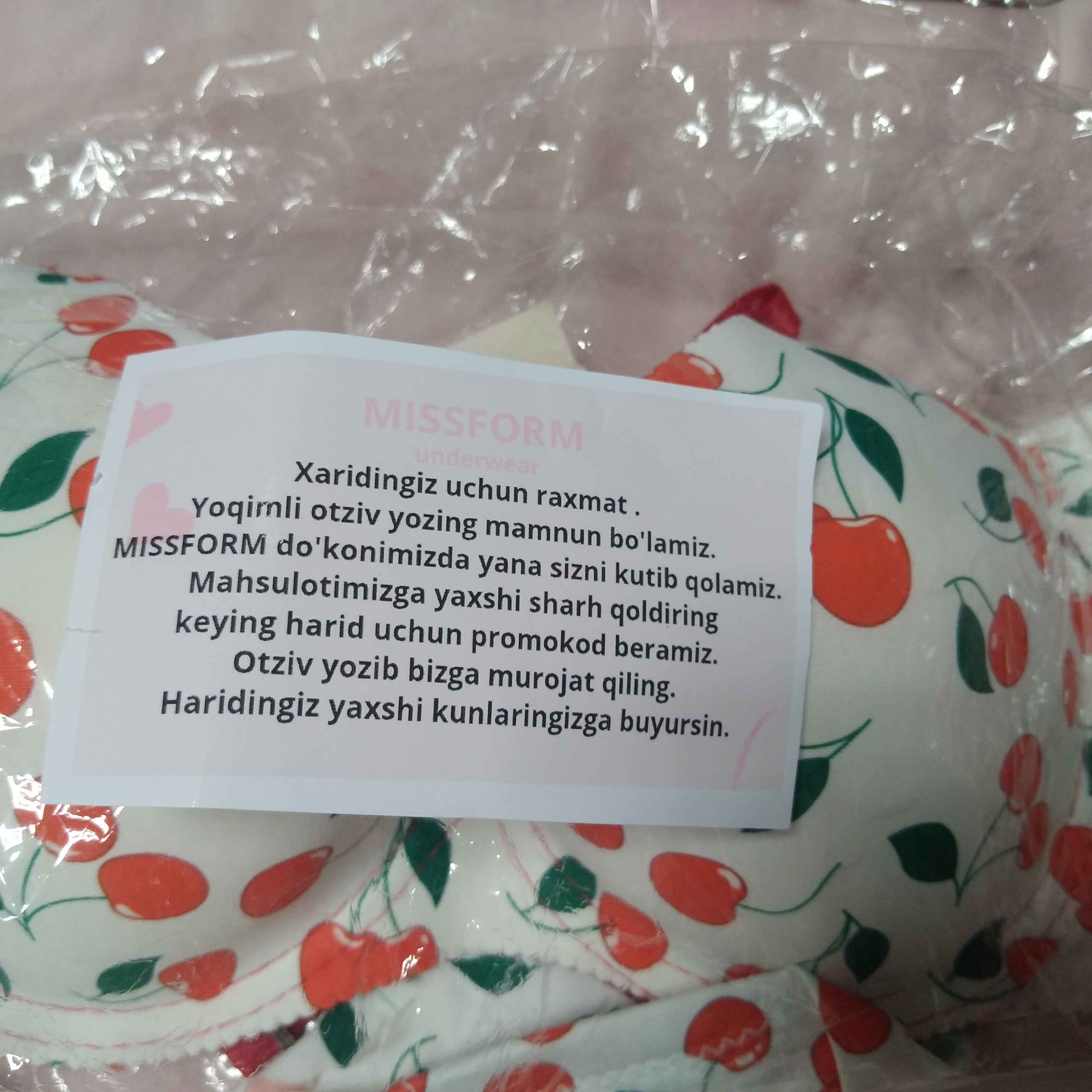 Ayollar ichki kiyimi, lifchik va tursik, bezgaltr, rasmli ichki kiyim, dvoyka komlekt