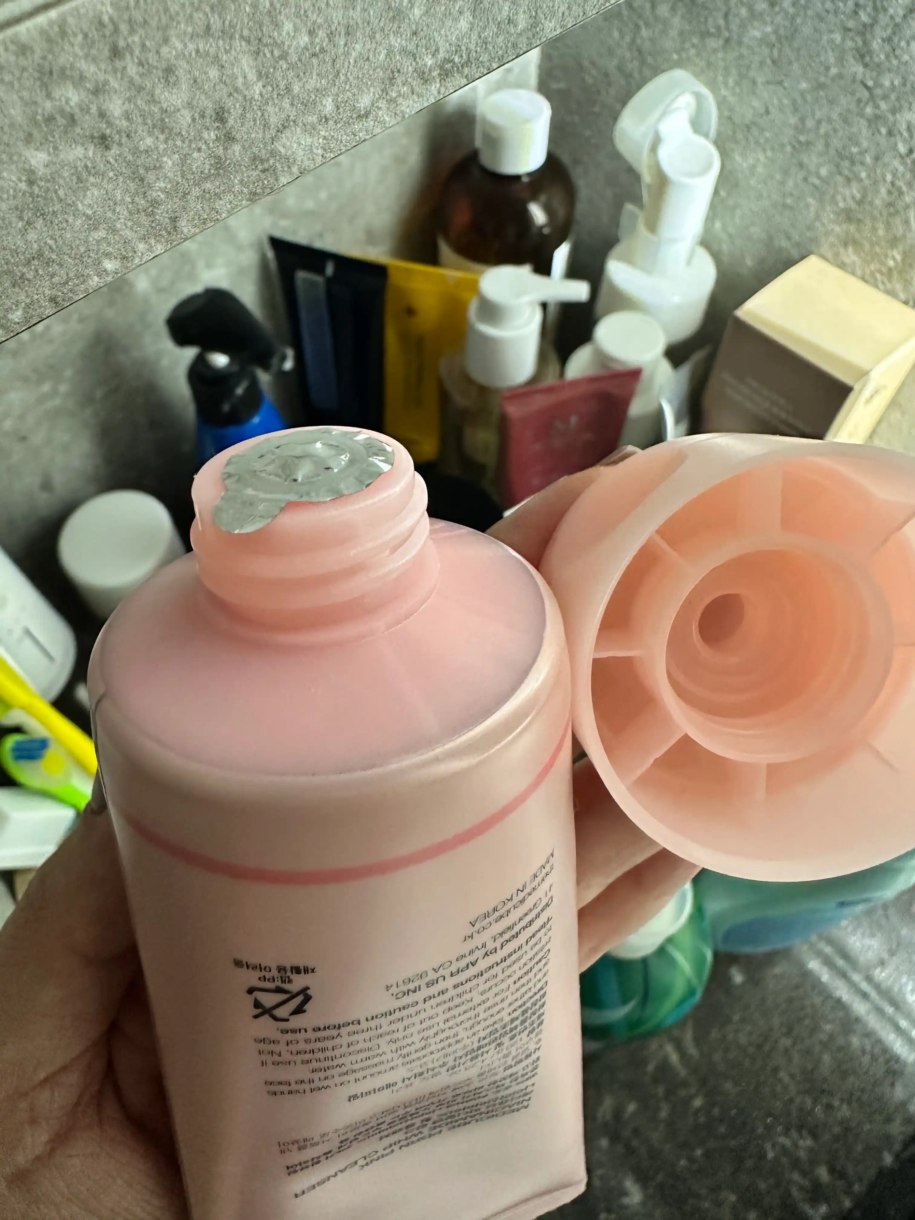 Medicube yuz tozalash vositalari: penka, PDRN va Kojic acidli gel - penka