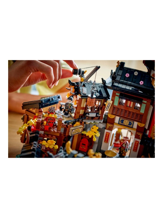 Конструктор LEGO NINJAGO Старый город: 15-летний юбилей 71861