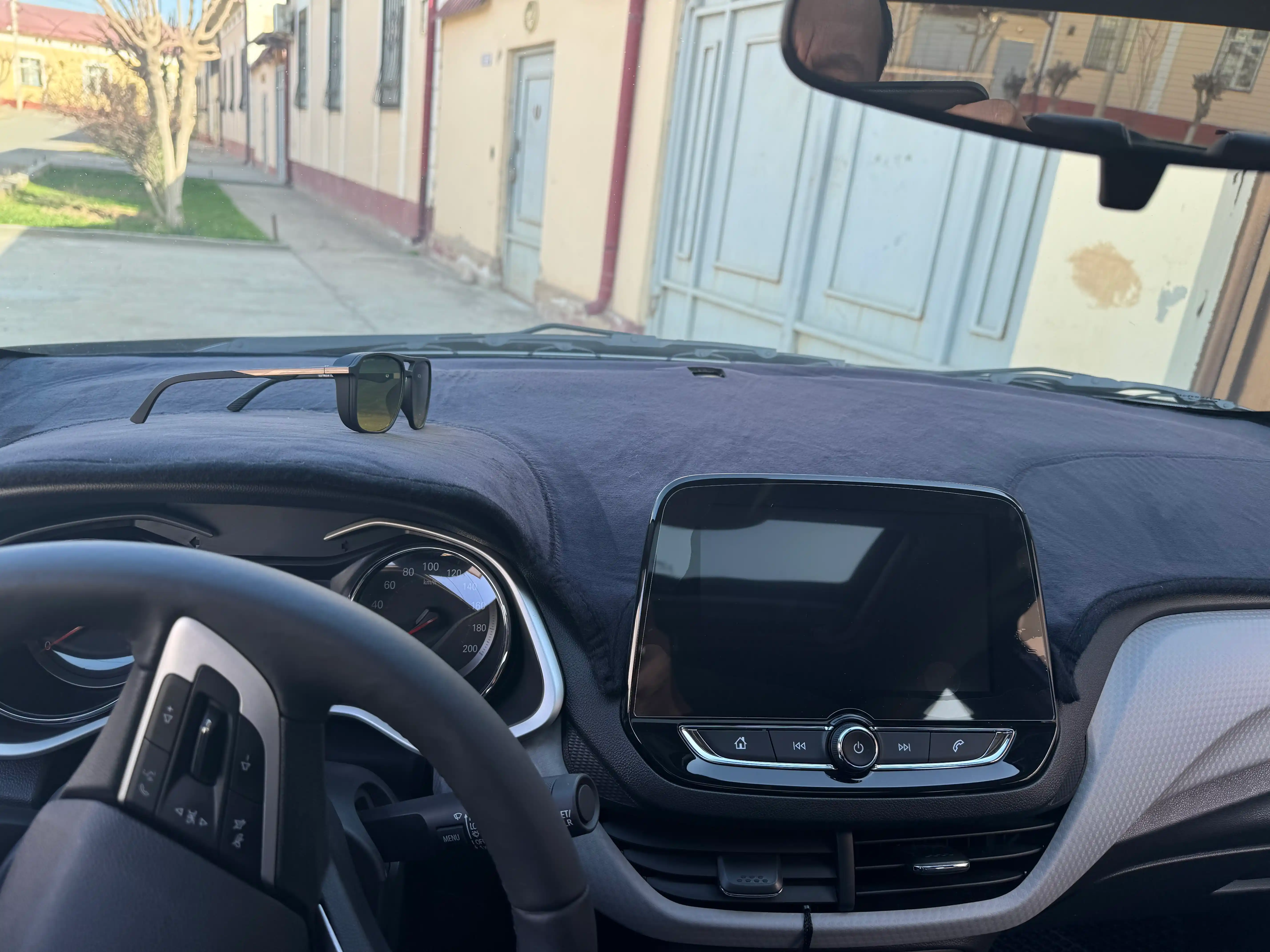 Защитное стекло для Оникс, Tracker 2, Malibu, Equinox