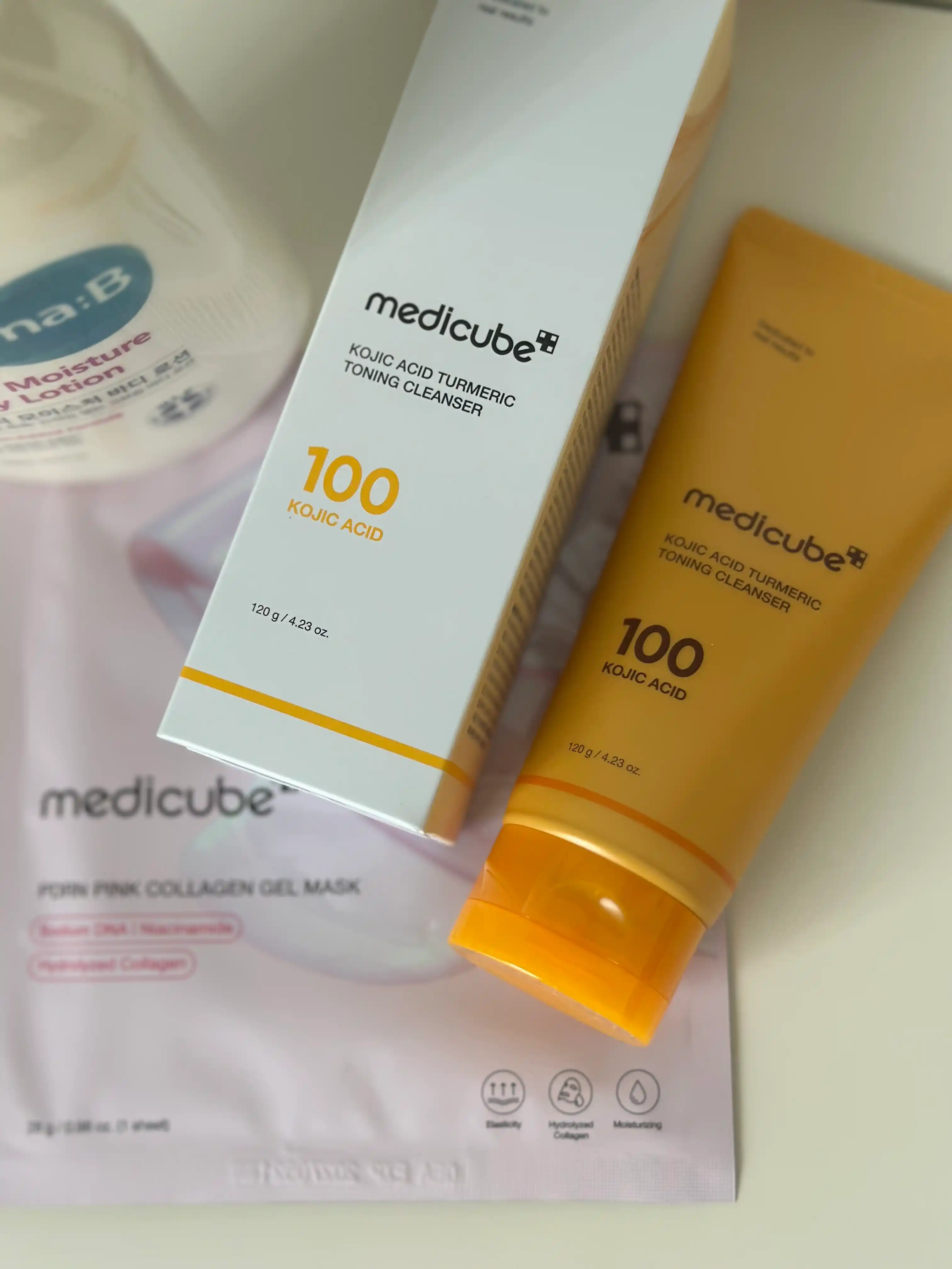 Medicube yuz tozalash vositalari: penka, PDRN va Kojic acidli gel - penka