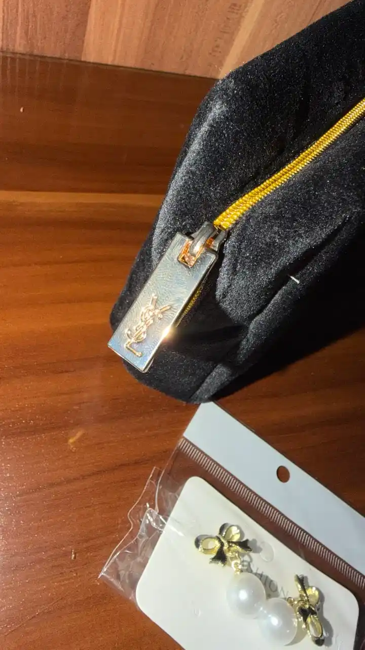 Ayollar kosmetikasi, kosmetika uchun organayzer, yo‘l uchun
