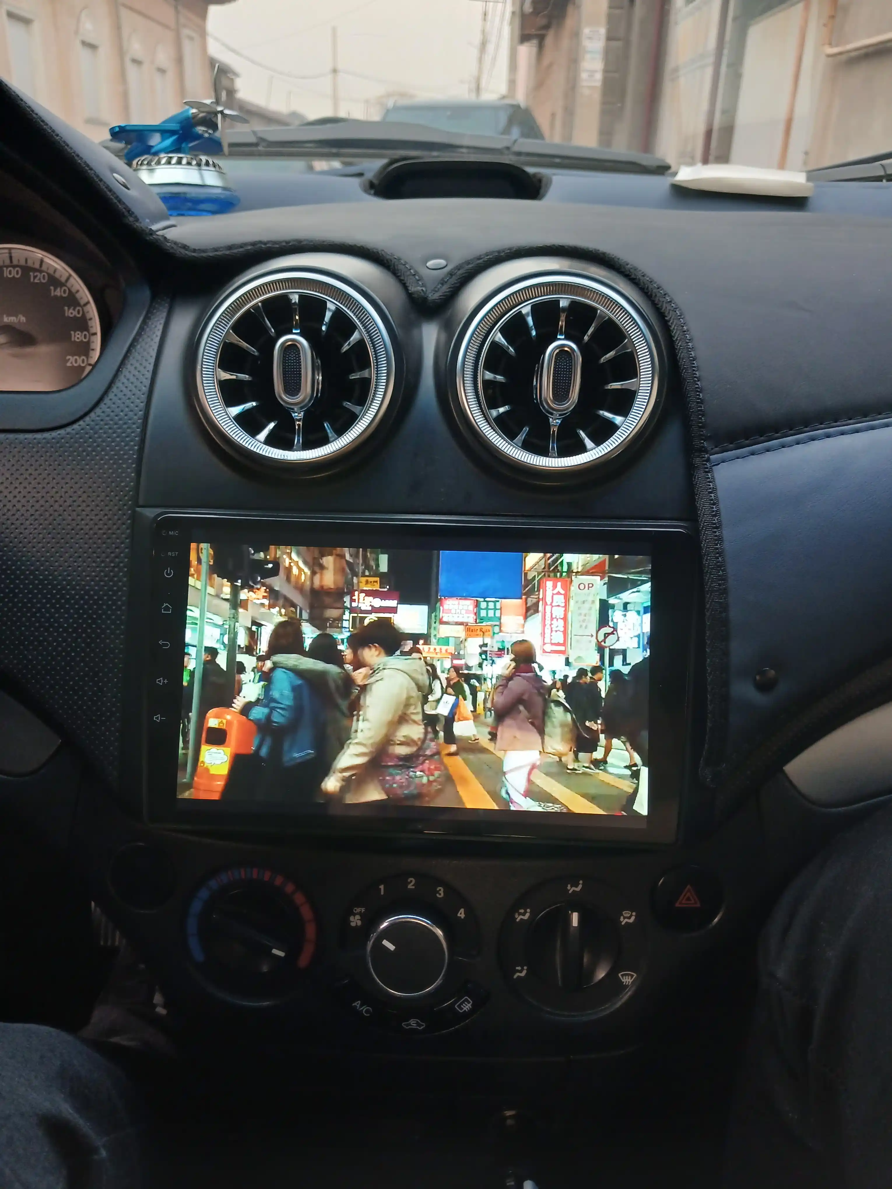Автомонитор —Android Wi-Fi CAR PLAY 6/64 ГБ универсал экран без мерцания без нагрева 1 год