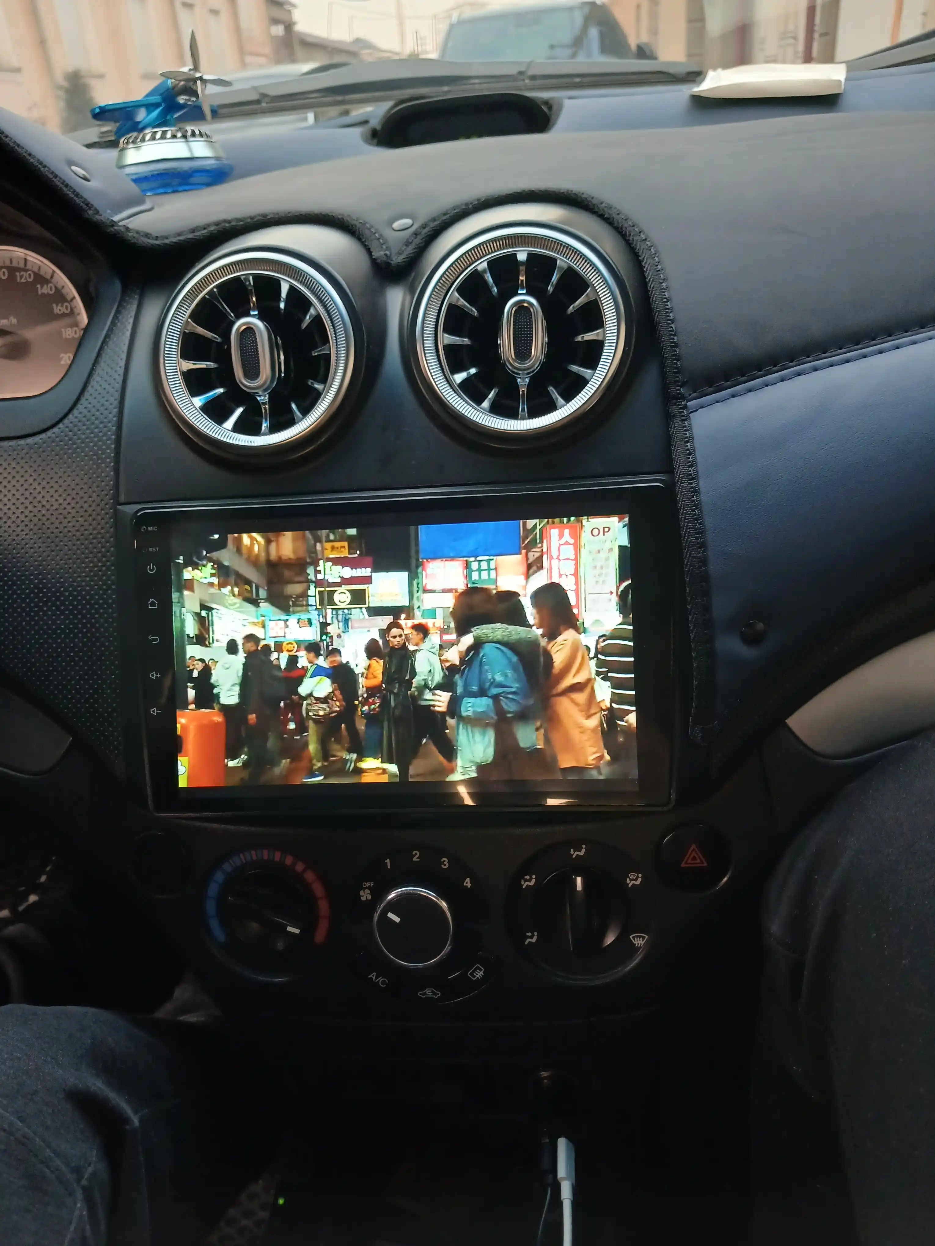 Автомонитор —Android Wi-Fi CAR PLAY 6/64 ГБ универсал экран без мерцания без нагрева 1 год