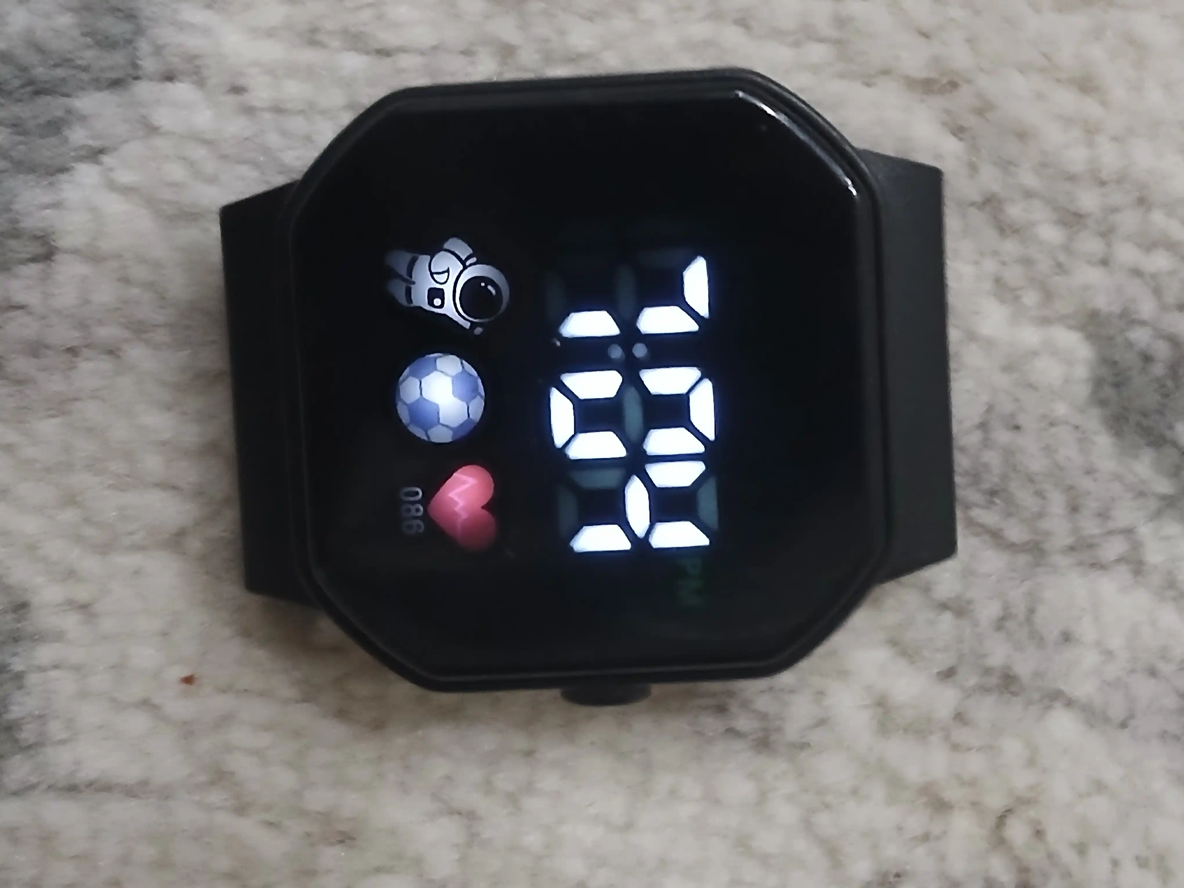 Elektron qo'l soati, LED