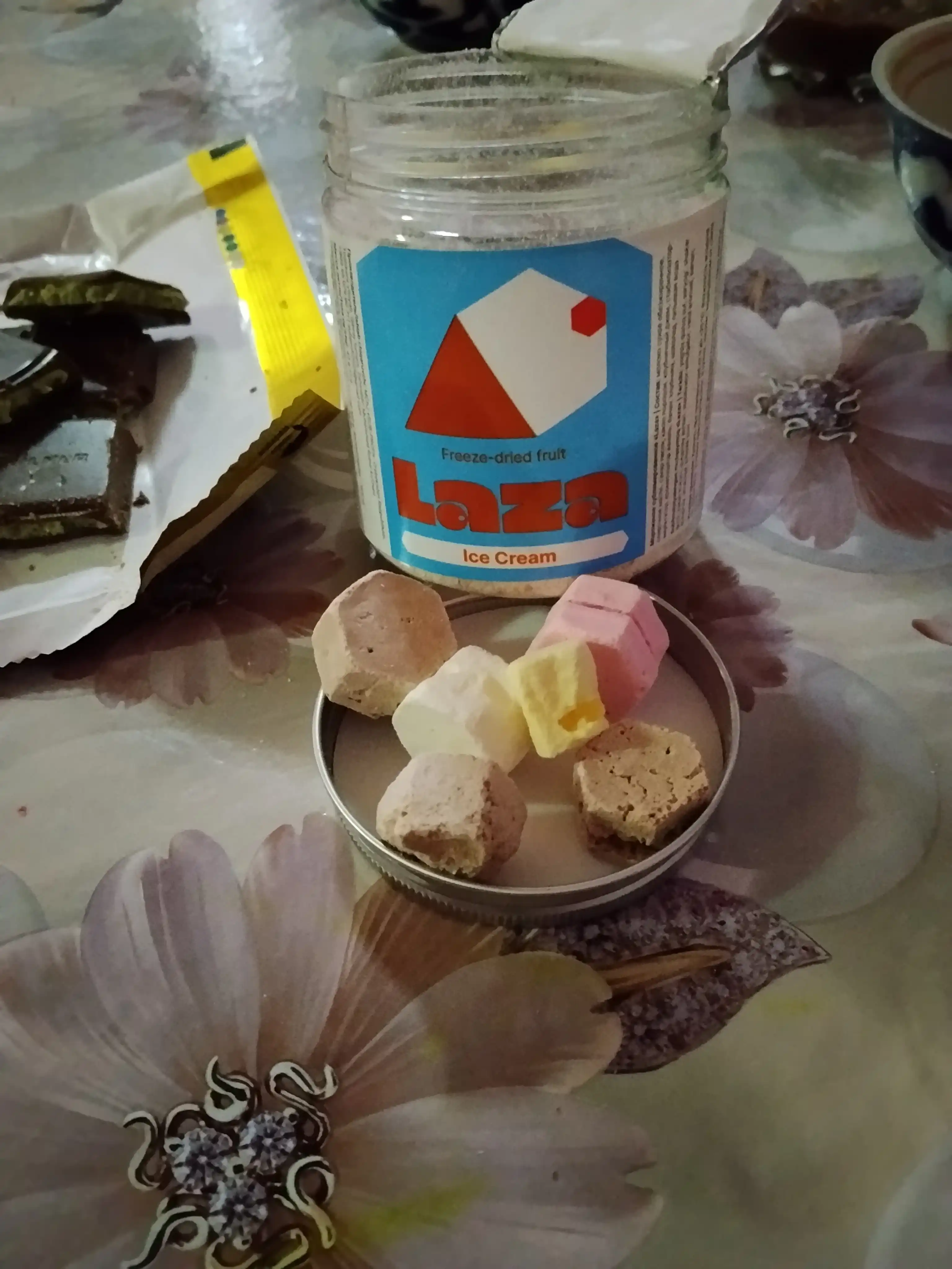 Мороженое сублимированное «LAZA», 40 гр пломбир, банан, клубника, шоколад
