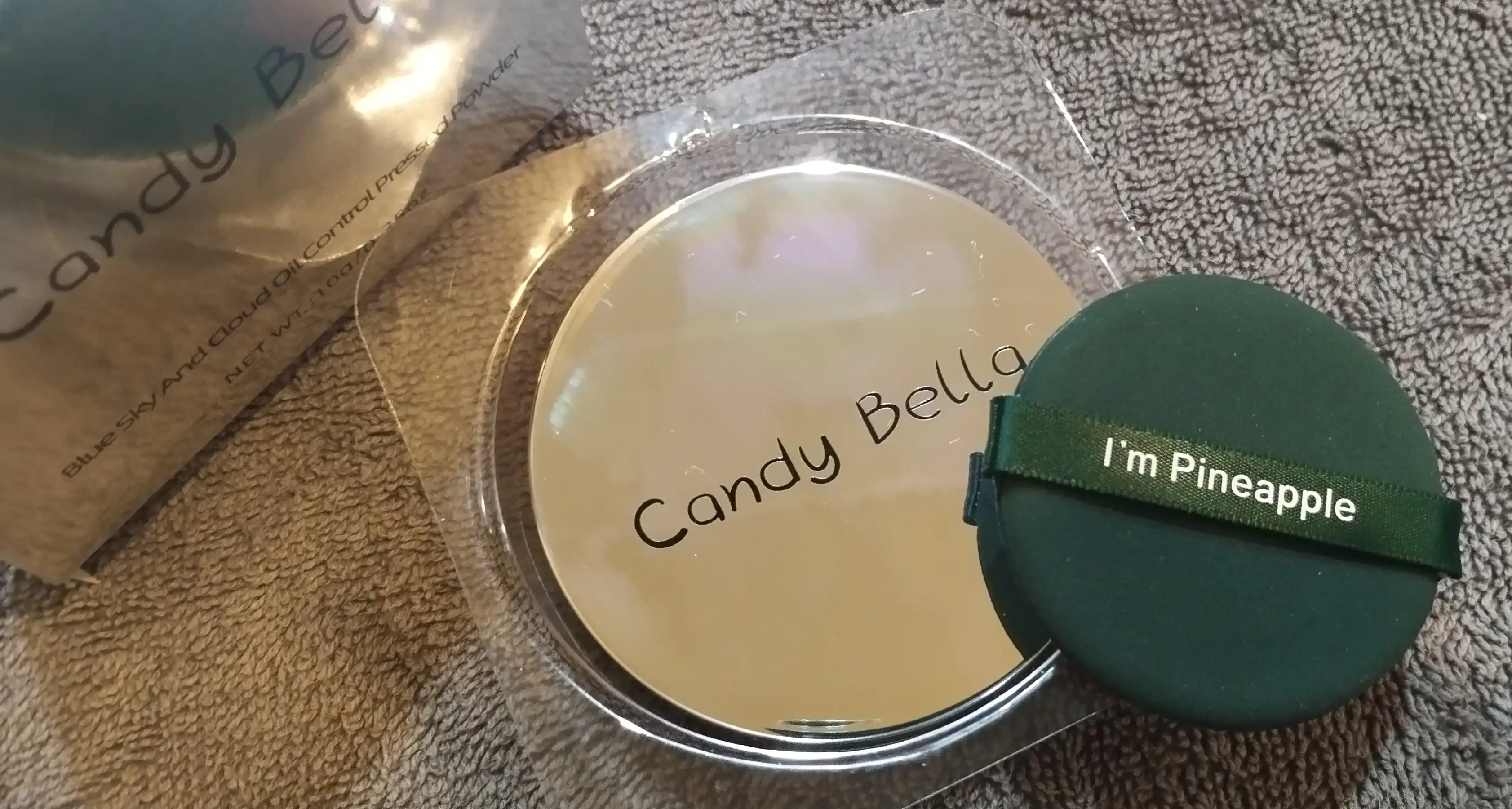 Yuz kremi upa Candy Bella, matlashtiruvchi, rangsiz, ixcham, yuz terisi uchun, 10 g