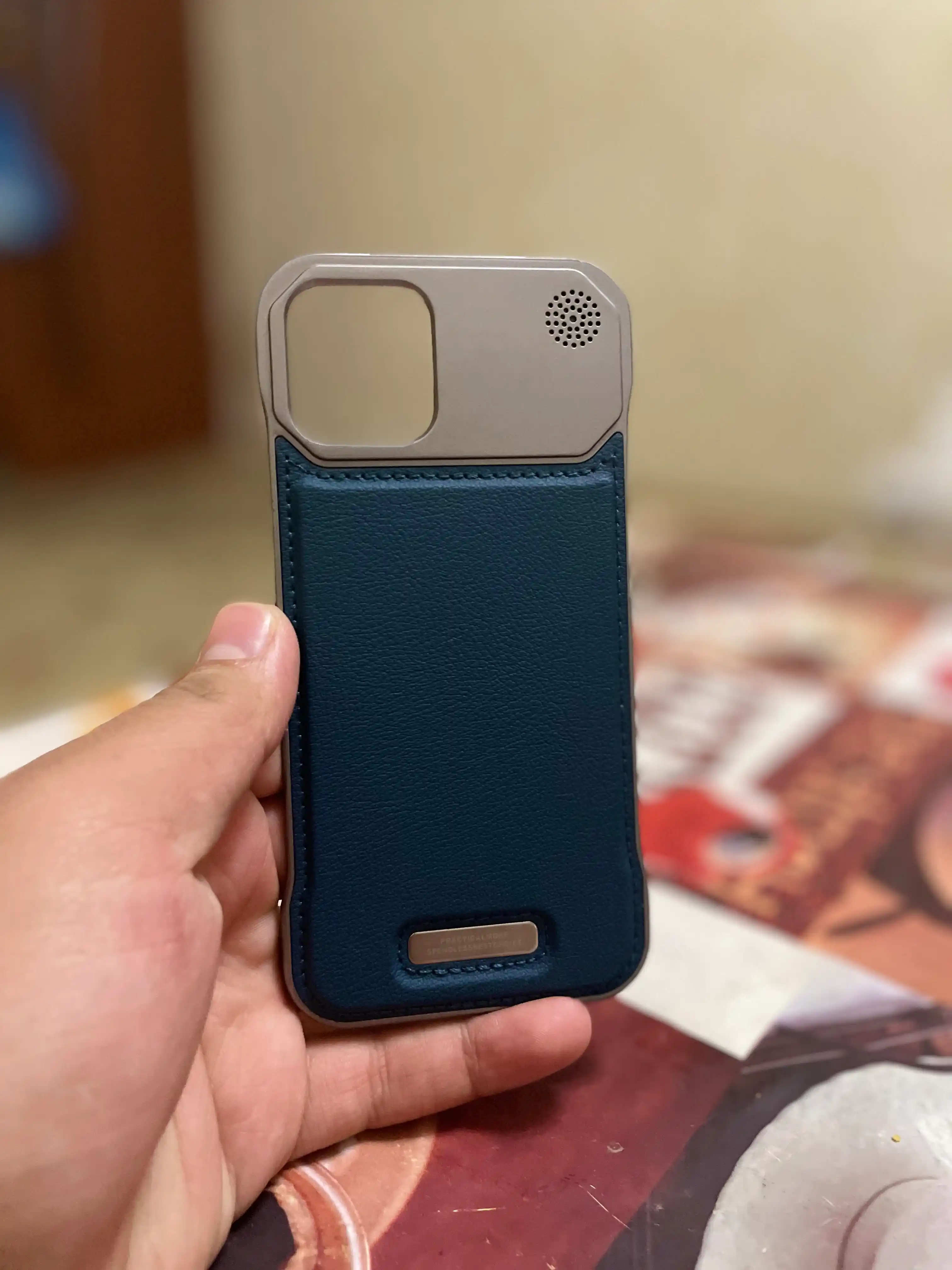 Кожаный пластиковый чехол с для iPhone 11, 12, 13, 14, 15, 16, 17 Pro/Max
