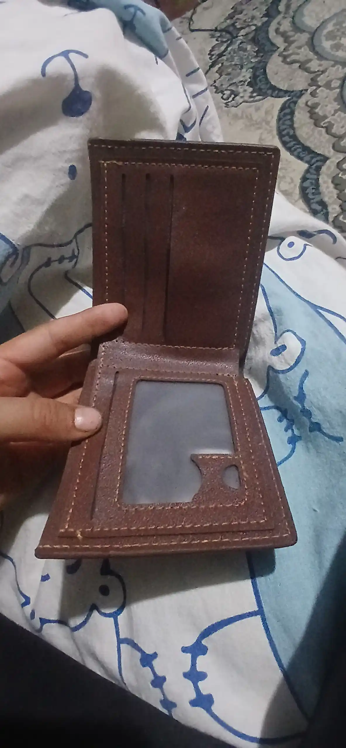 Erkaklar hamyoni, hamyon, kartxolder, o‘lchami 12 * 10 sm