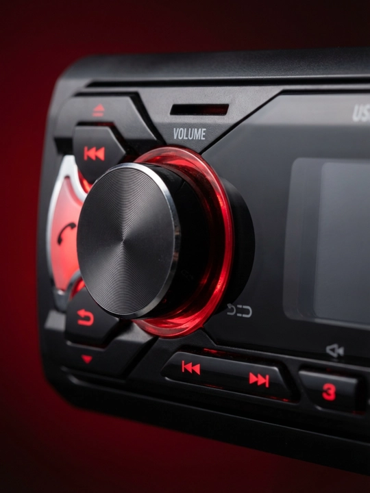Avtomobil uchun joystikli magnitafon, Bluetooth, AUX, 2USB, FM-radio