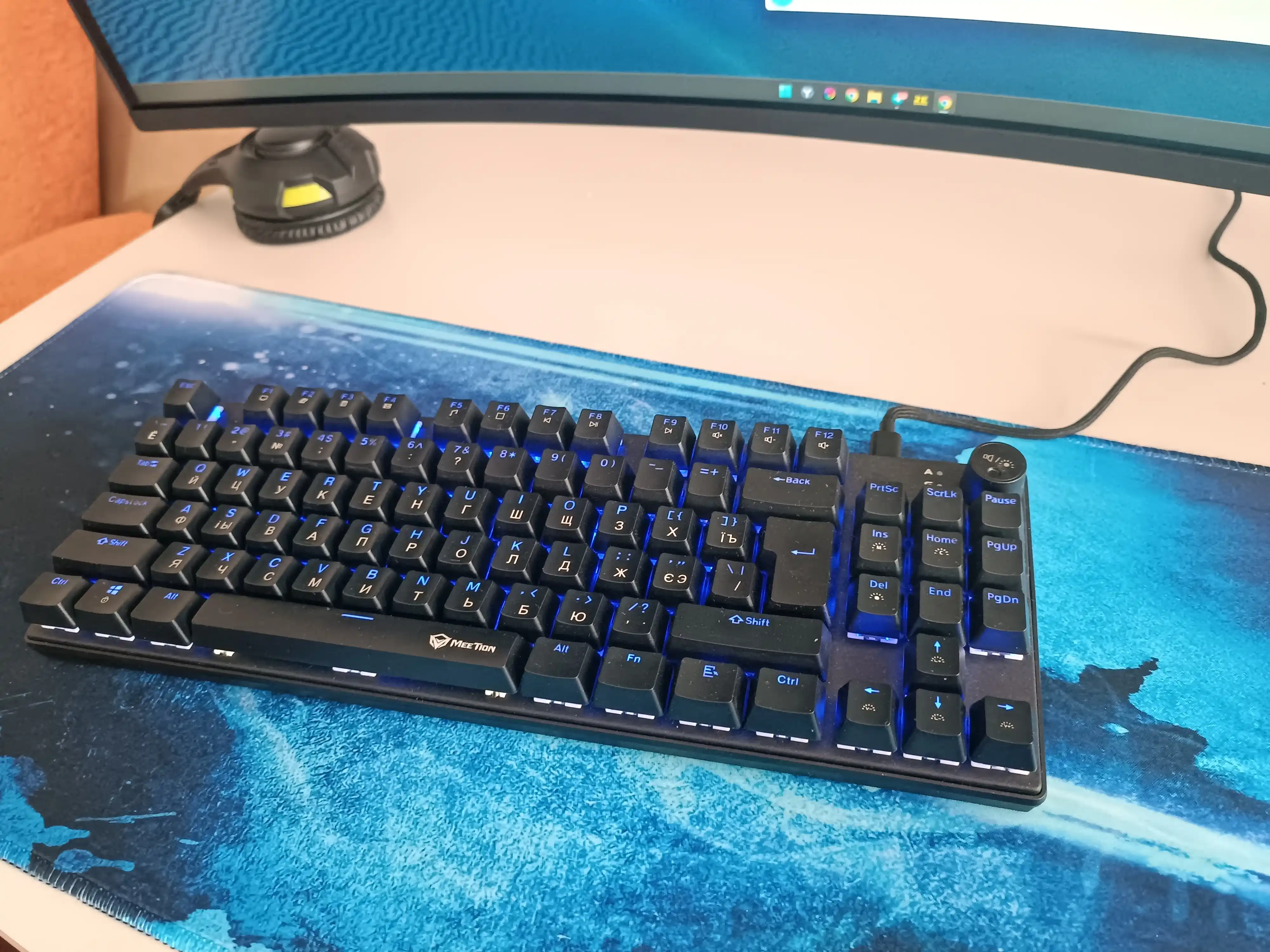 Игровая клавиатура MK008 Pro, MeeTion, механикическая, TKL 87 клавиш, с подсветкой
