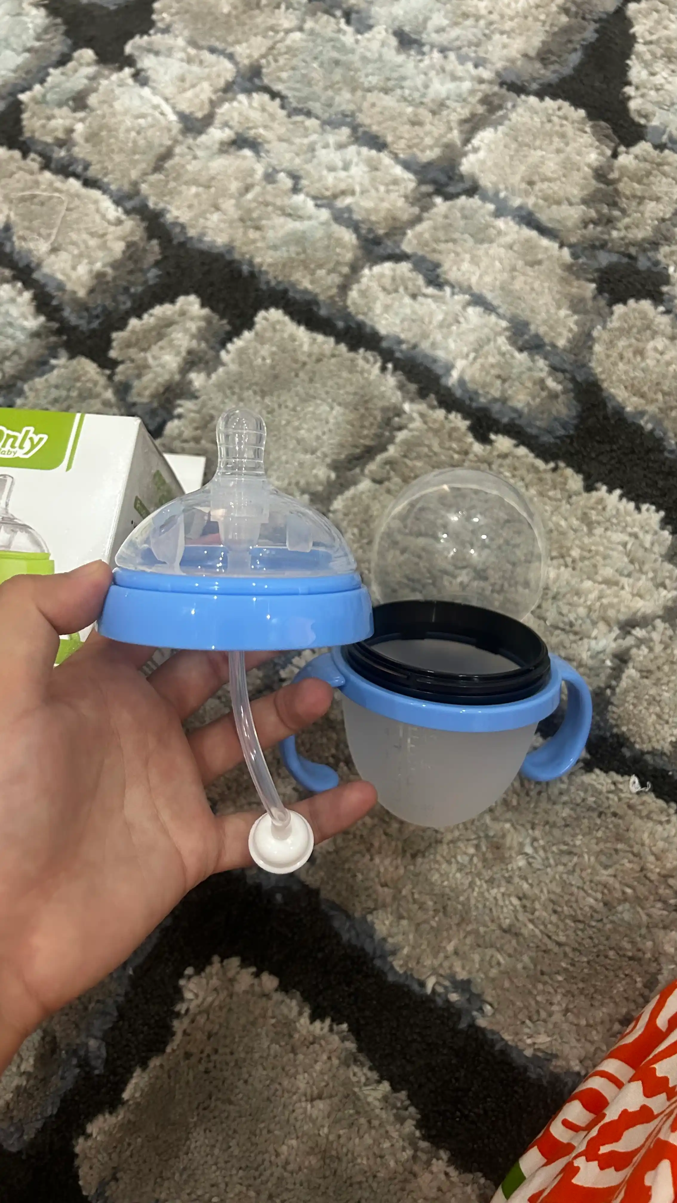Silikon butilka, tutqich va gravitatsiya sharchasi va so‘rg‘ich bilan, 150, 250 ml