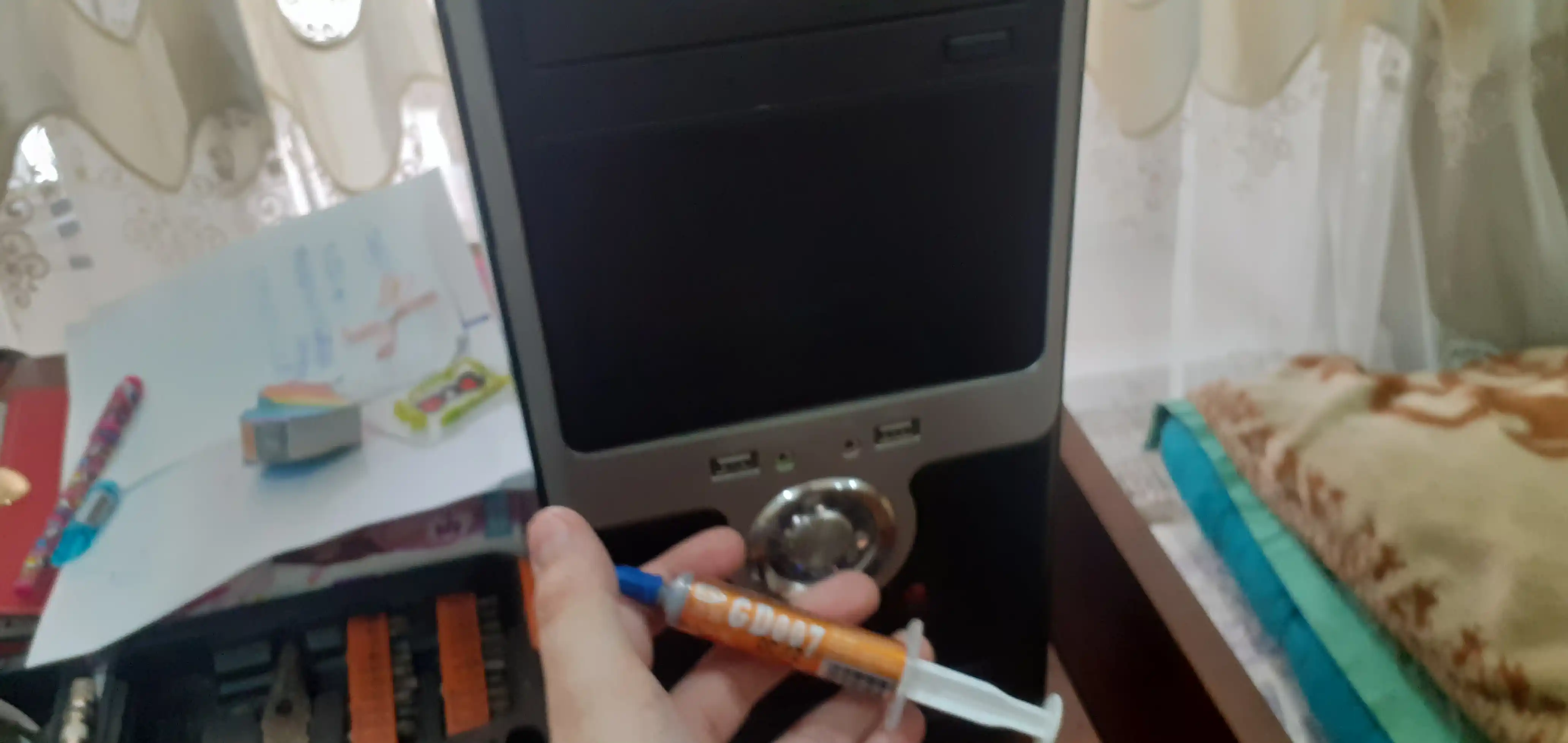 Samarali sovituvchi GD900 / GD007 / GD02 termopastalari, turli hajmlarda