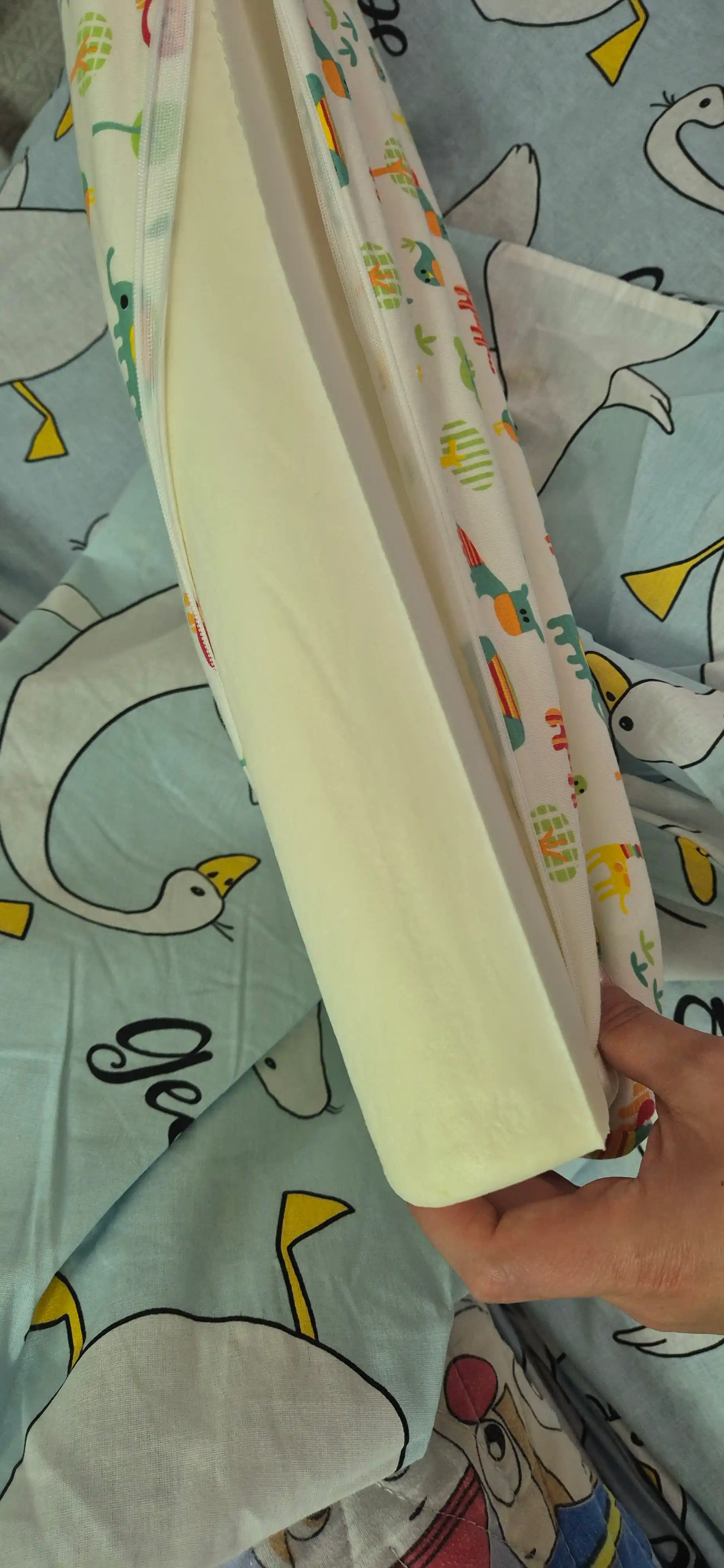 Детская ортопедическая подушка для сна, наполнитель с эффектом памяти Memory Foam