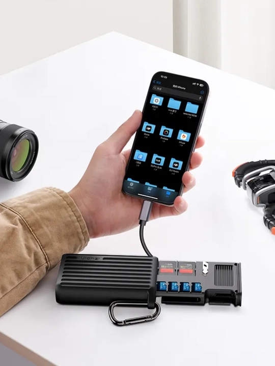 ULANZI MCR-02 SD/CFexpress karta o‘quvchi va saqlash qutisi, USB-C, 10Gbps