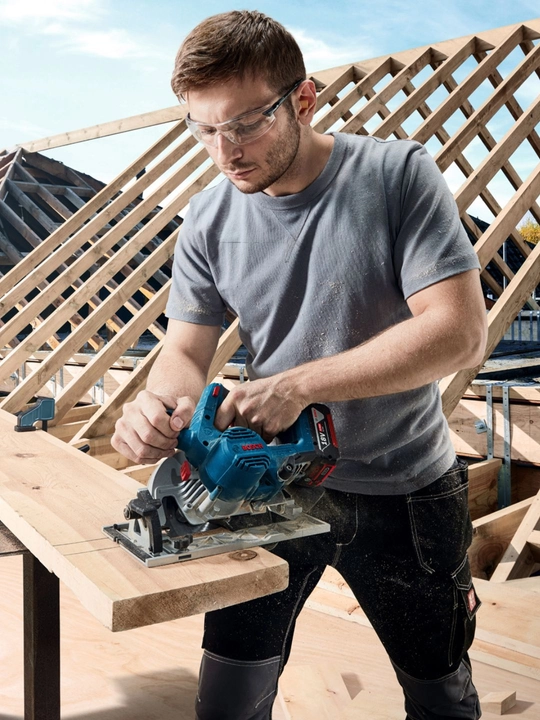Bosch GKS 185-LI Professional akkumulyatorli diskli arra, 18 V