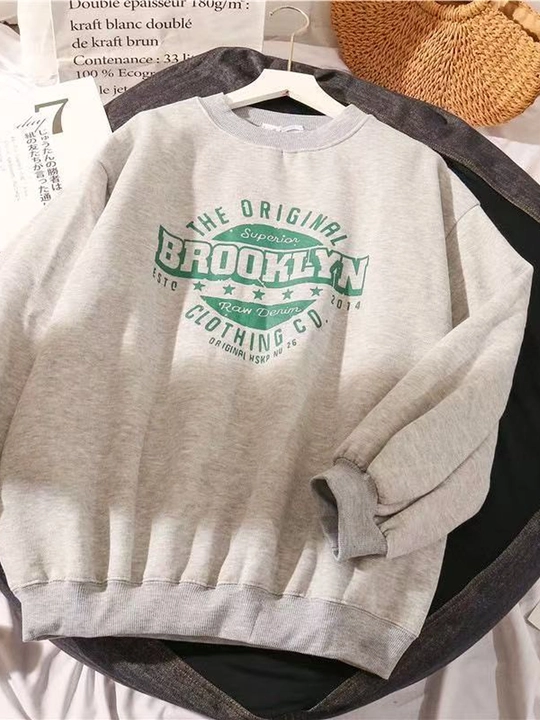 Свитшот женский оверсайз