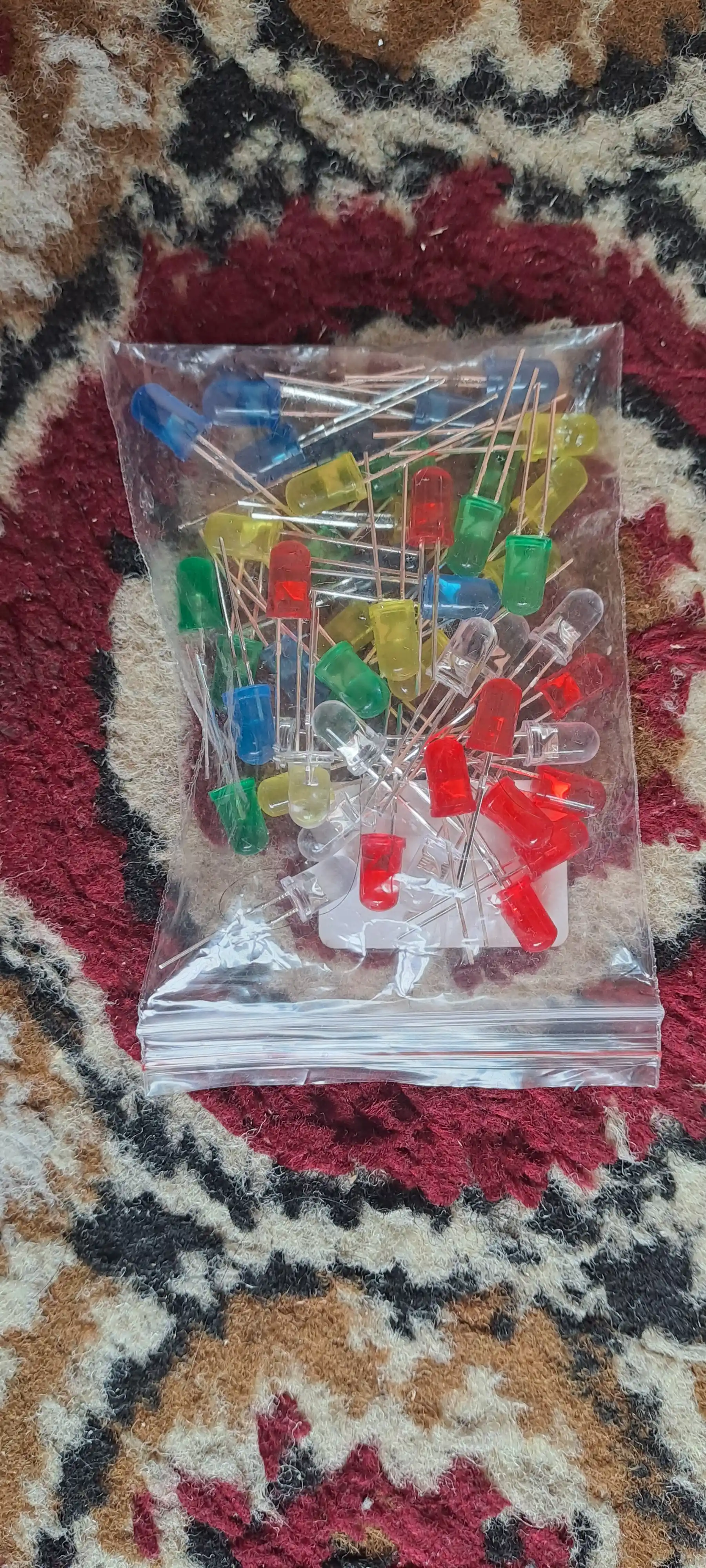 Svetodiodlar LED, 5 ta rang 10 donadan, 50 dona