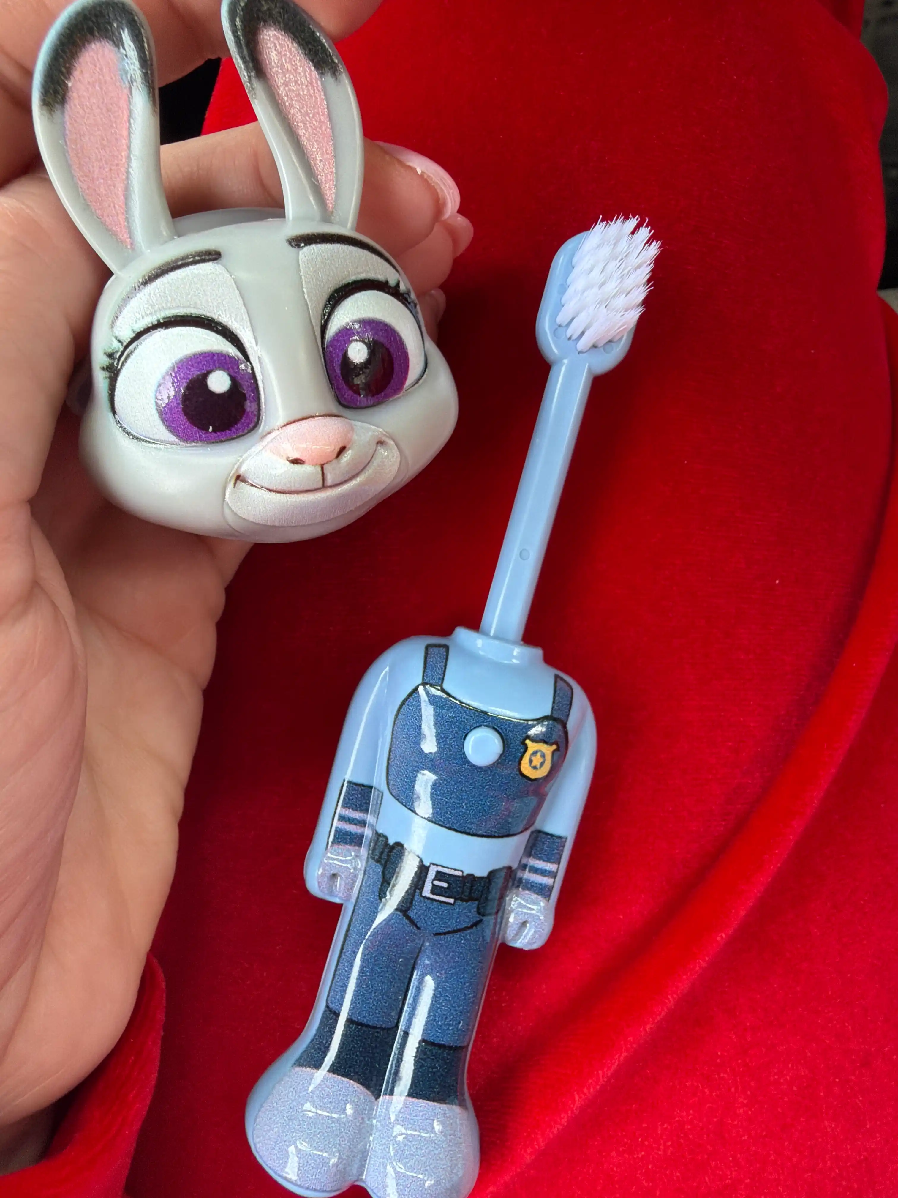 Bolalar tish cho'tkasi qutidagi, Zootopia, Minecraft, 1 dona