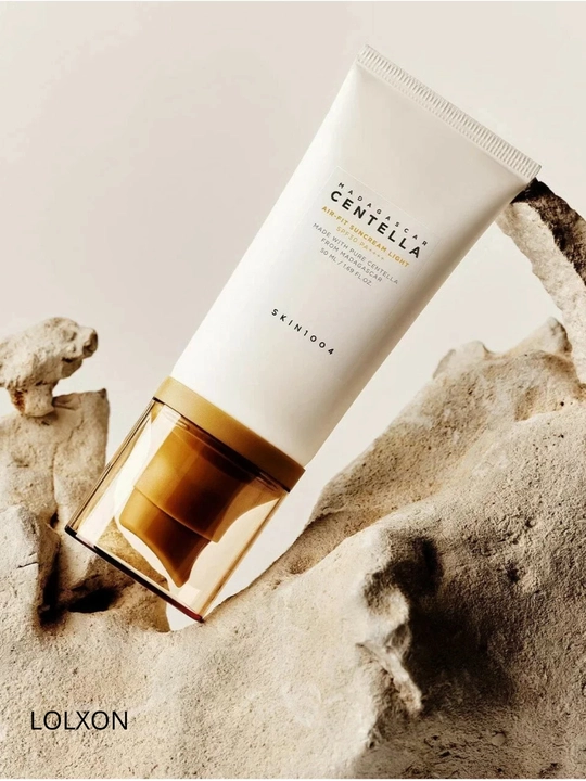 Гипоаллергенный SPF крем с экстрактом центеллы Madagascar Centella Air-Fit Suncream Light - 