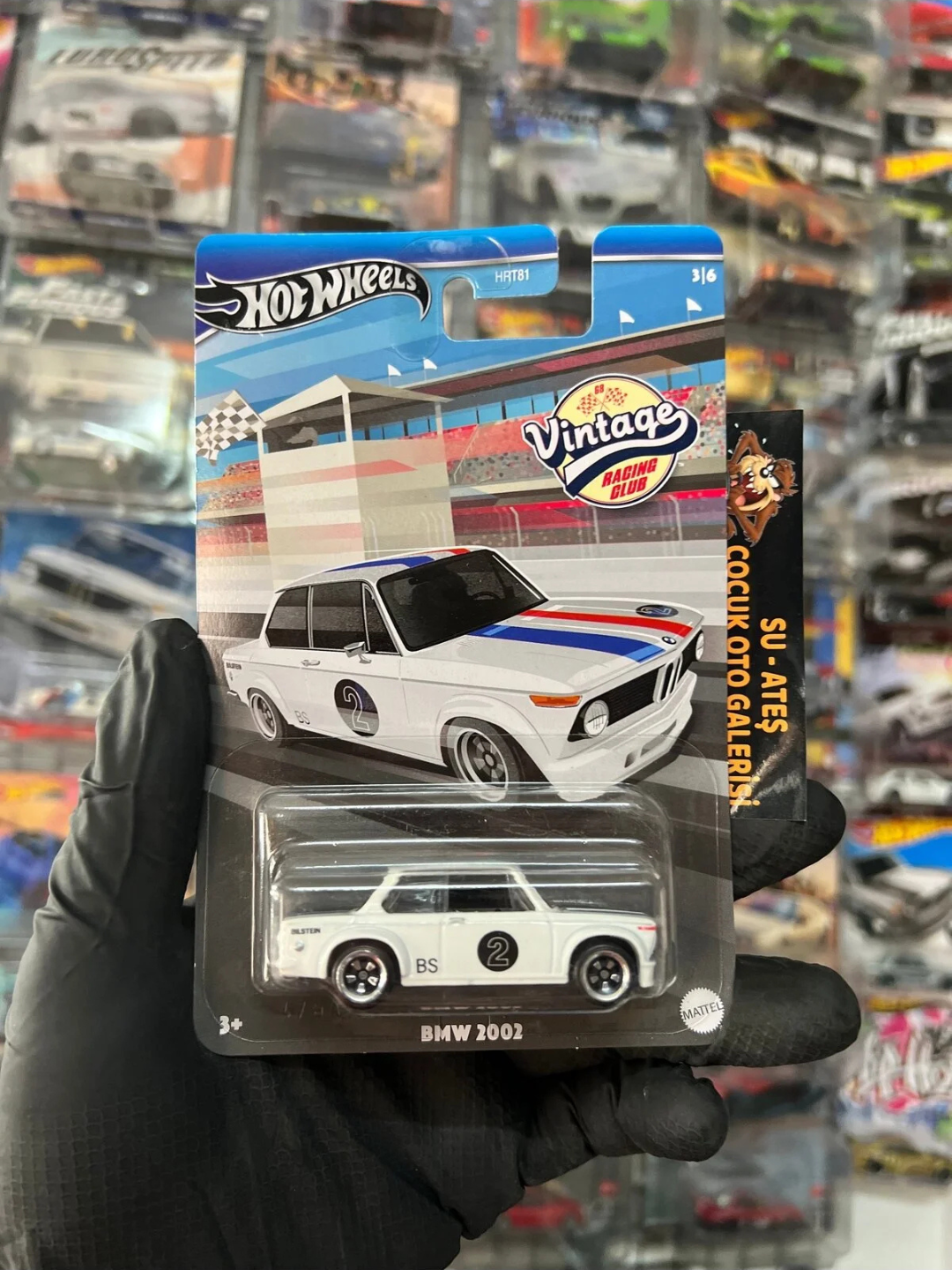 Автомобили в масштабе 1/64 для коллекции HotWheels Vintage Series