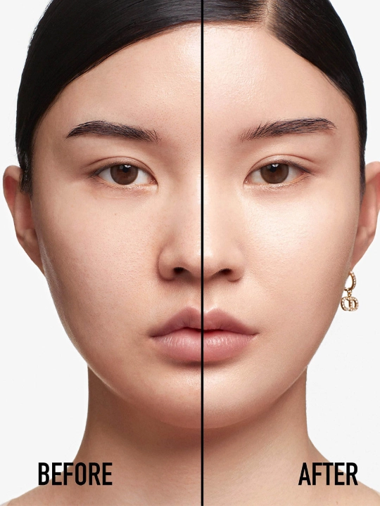 Tonal krem FOREVER SKIN GLOW 30 ml