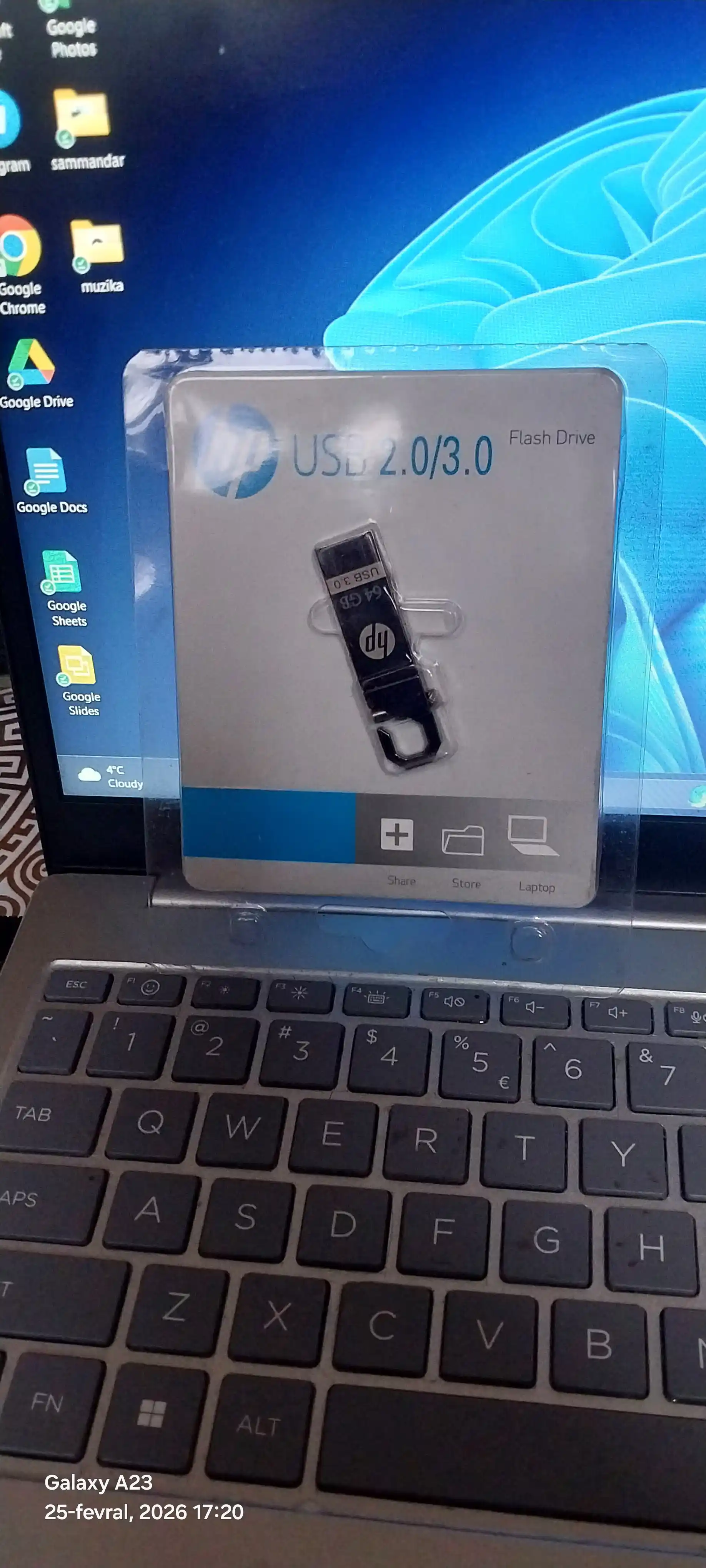 Флешка  8ГБ, 64ГБ, 128 ГБ USB-2.0 HP, для компьютеров