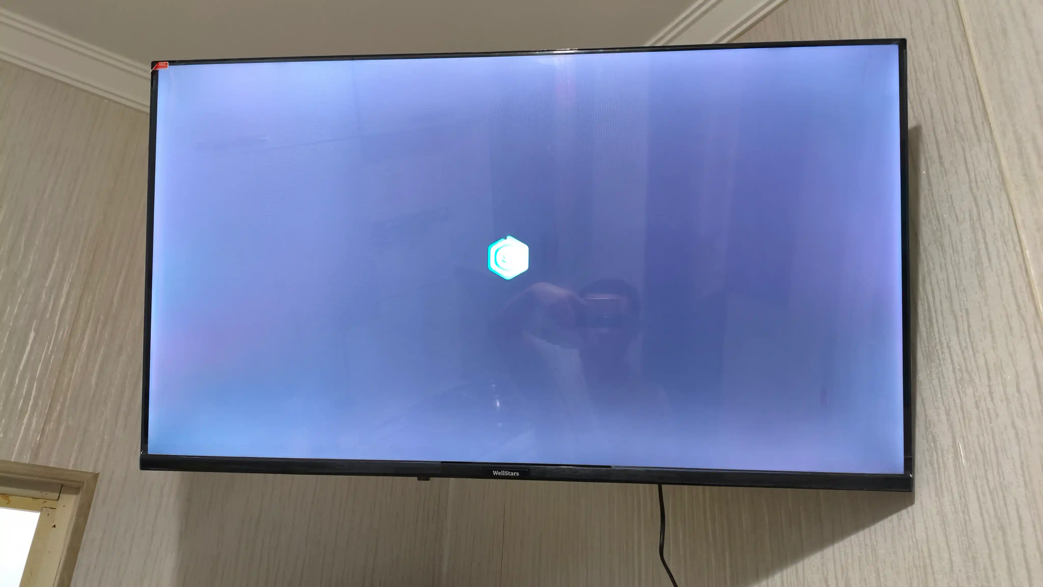 Смарт телевизор WellStars 32" / 43", Android, Wi-Fi, Full HD, LED TV, голосовой поиск