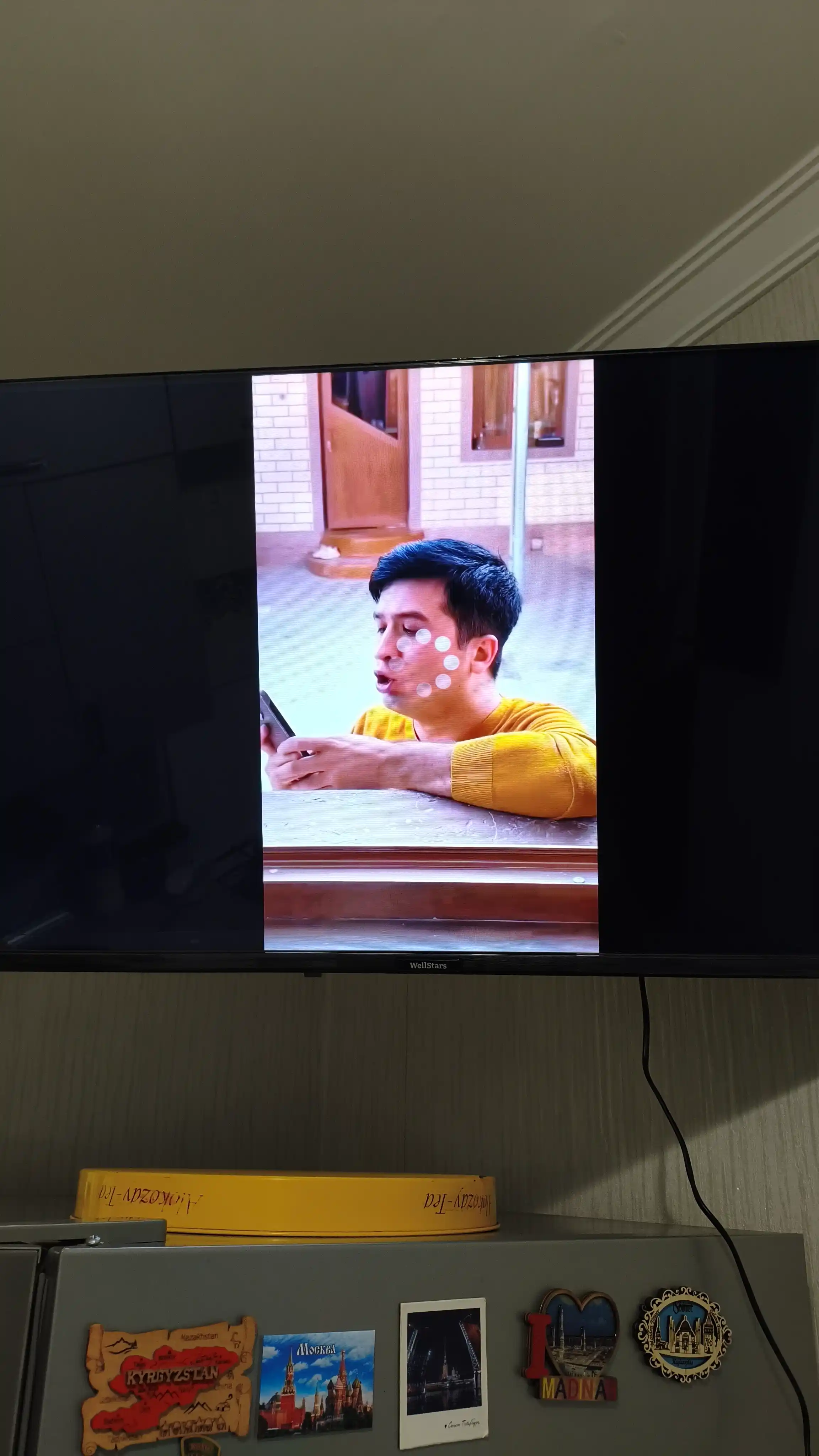 Смарт телевизор WellStars 32" / 43", Android, Wi-Fi, Full HD, LED TV, голосовой поиск